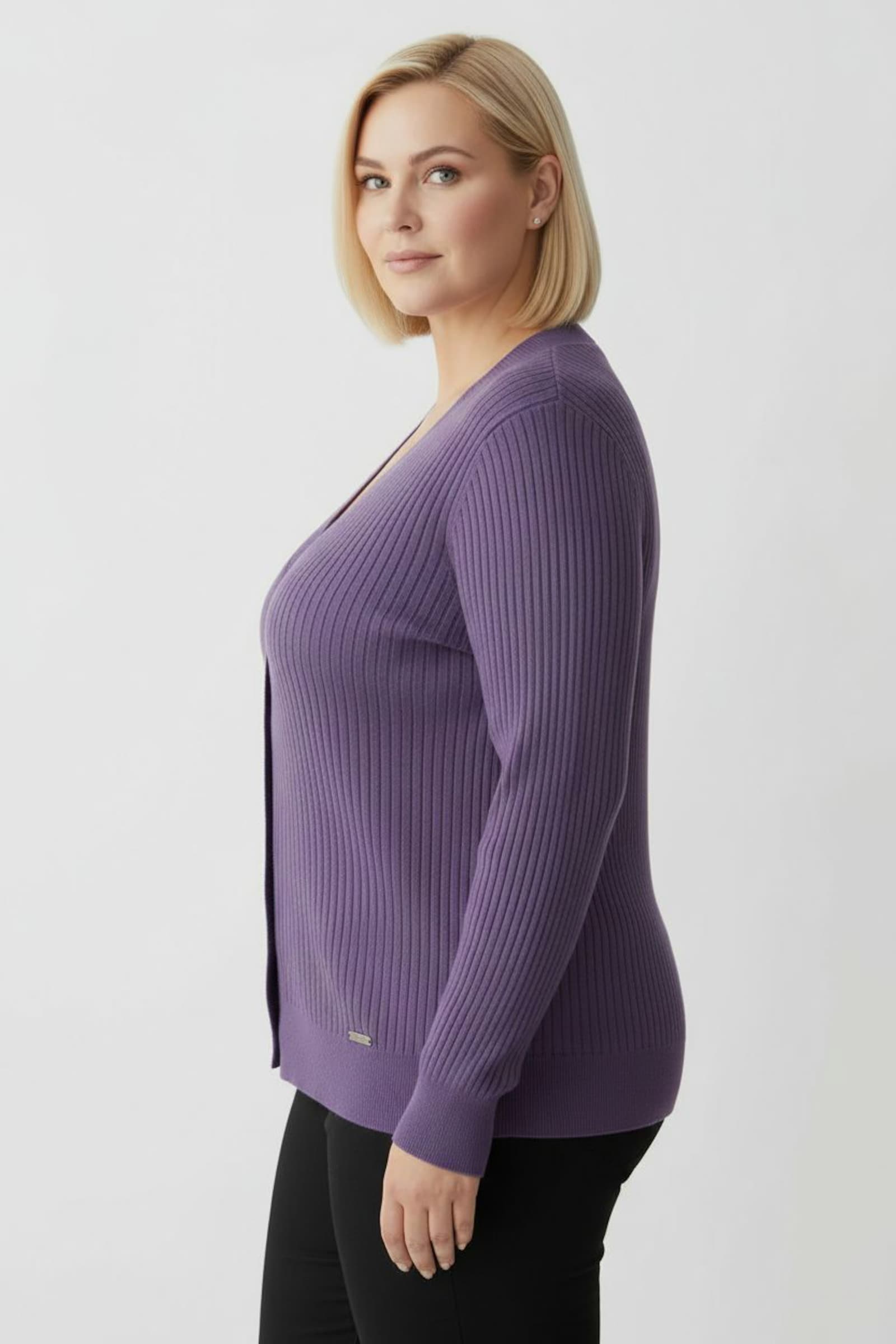 Strickjacke in Ripp-Optik - lila