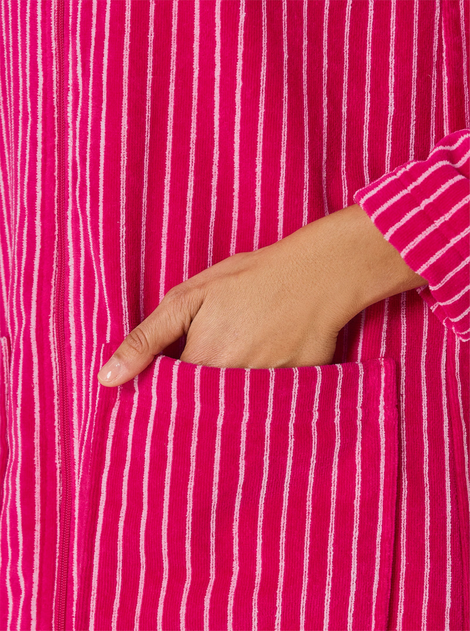 feel good Bademantel - pink-ecru-gestreift