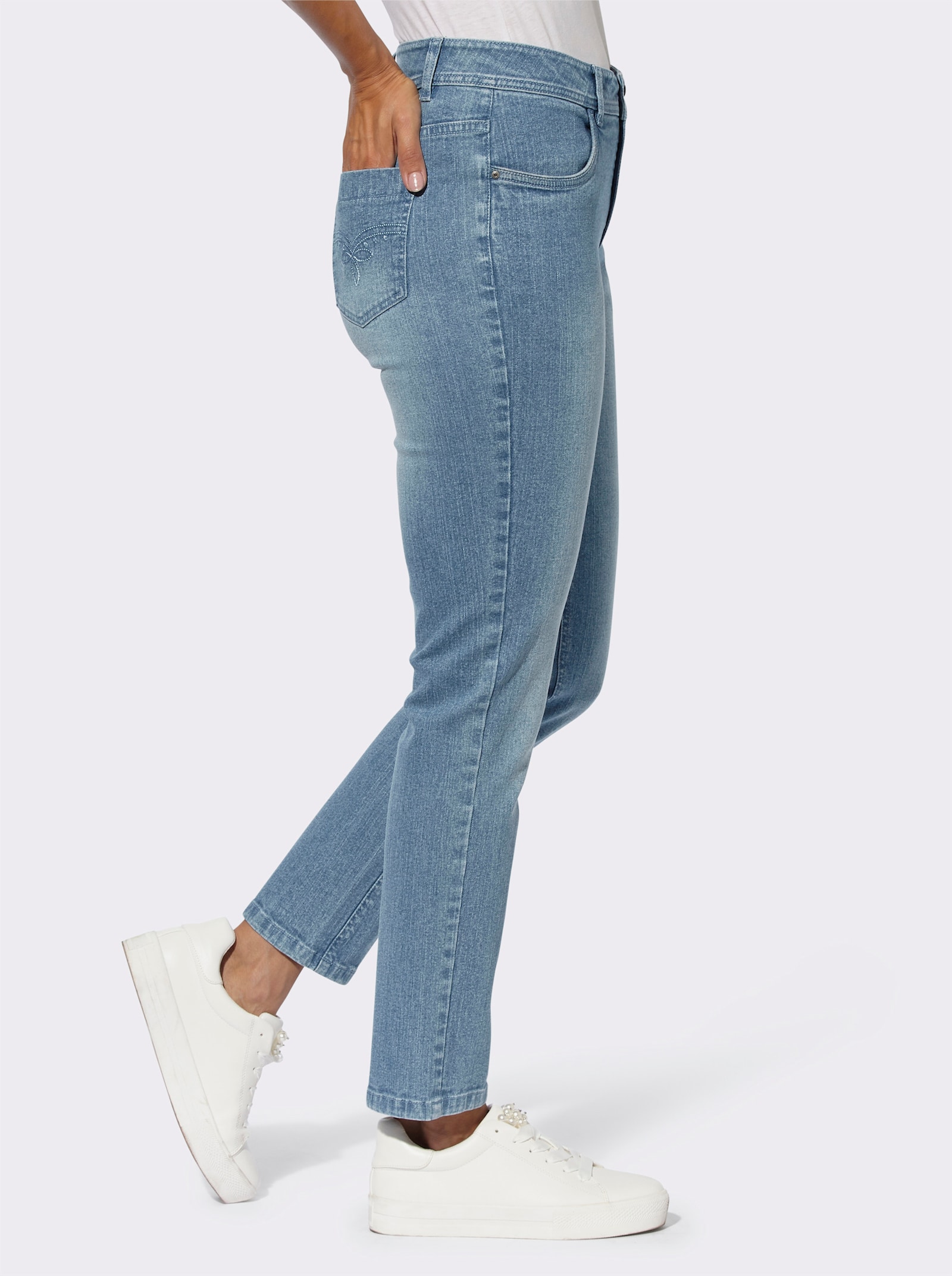 Jeans met contrastborduursel op de achterzakken - blue-bleached