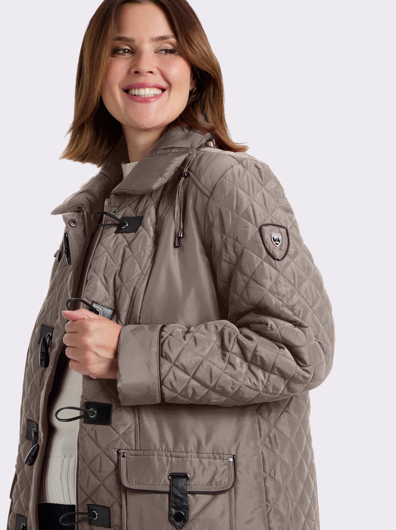 Steppjacke mit aufgesetzten Pattentaschen - taupe