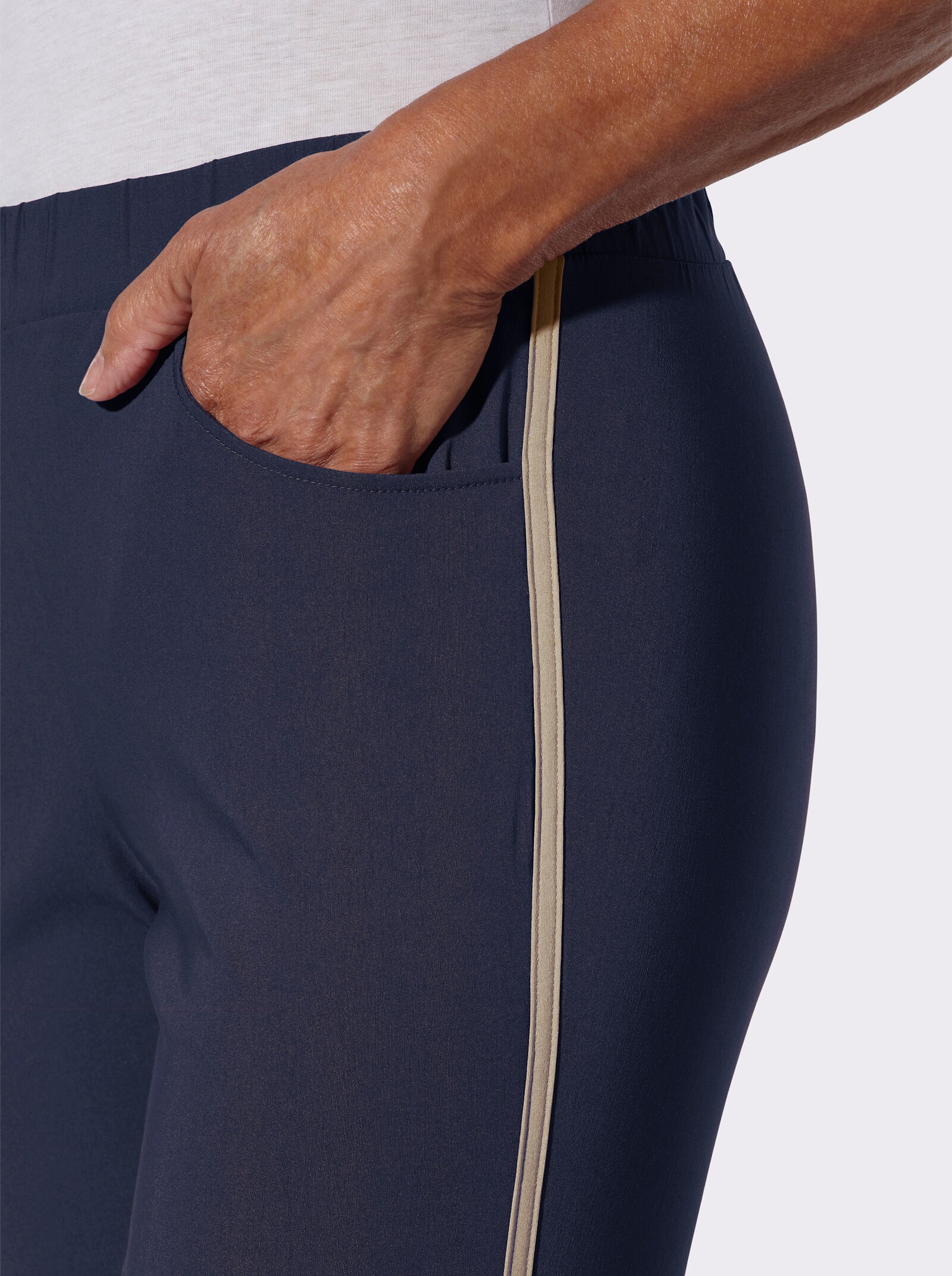 Bengalinhose mit seitlicher Kontrastpaspel - marine-sand