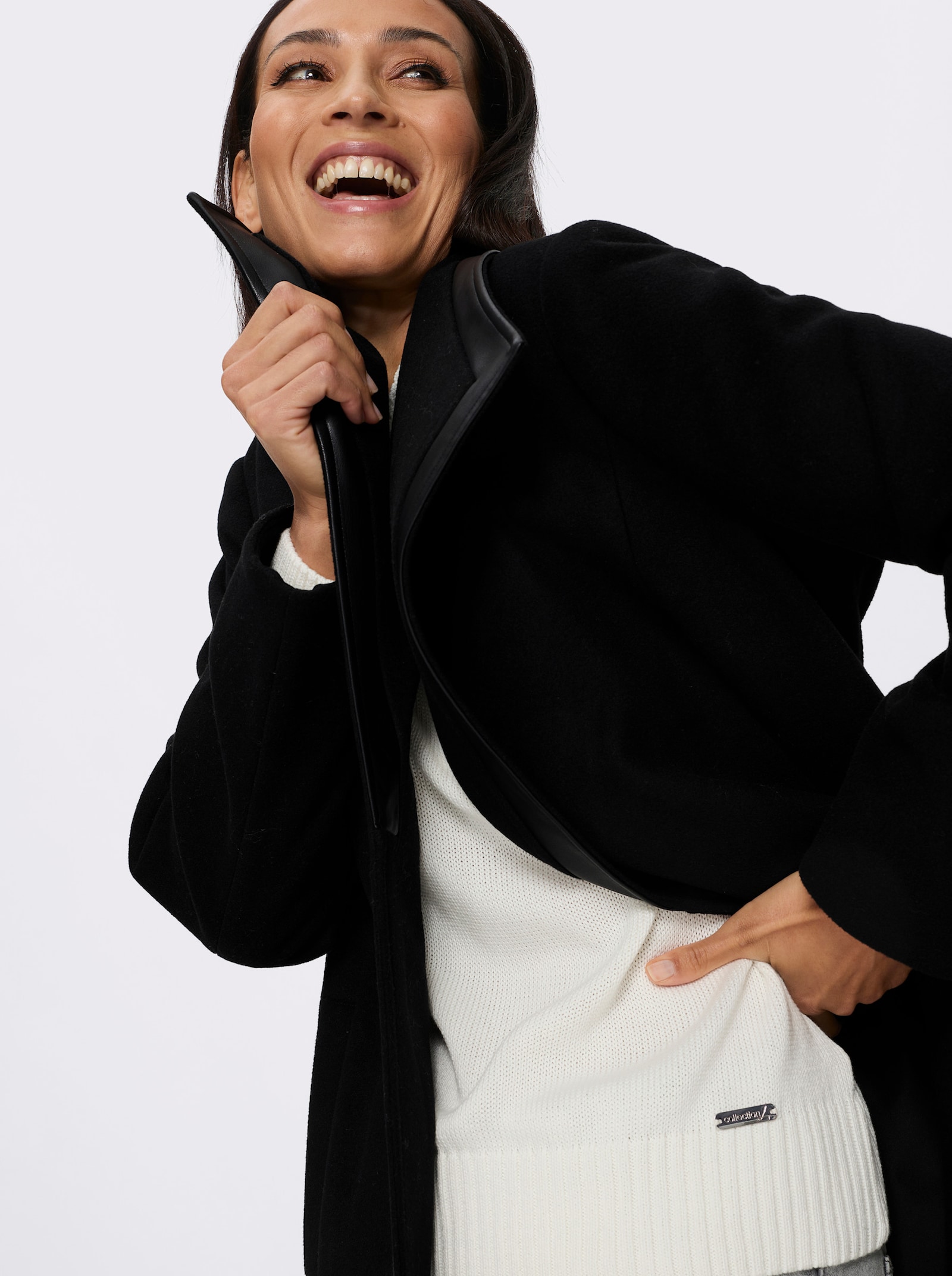 heine Kurzmantel mit Lederimitat-Akzente - schwarz