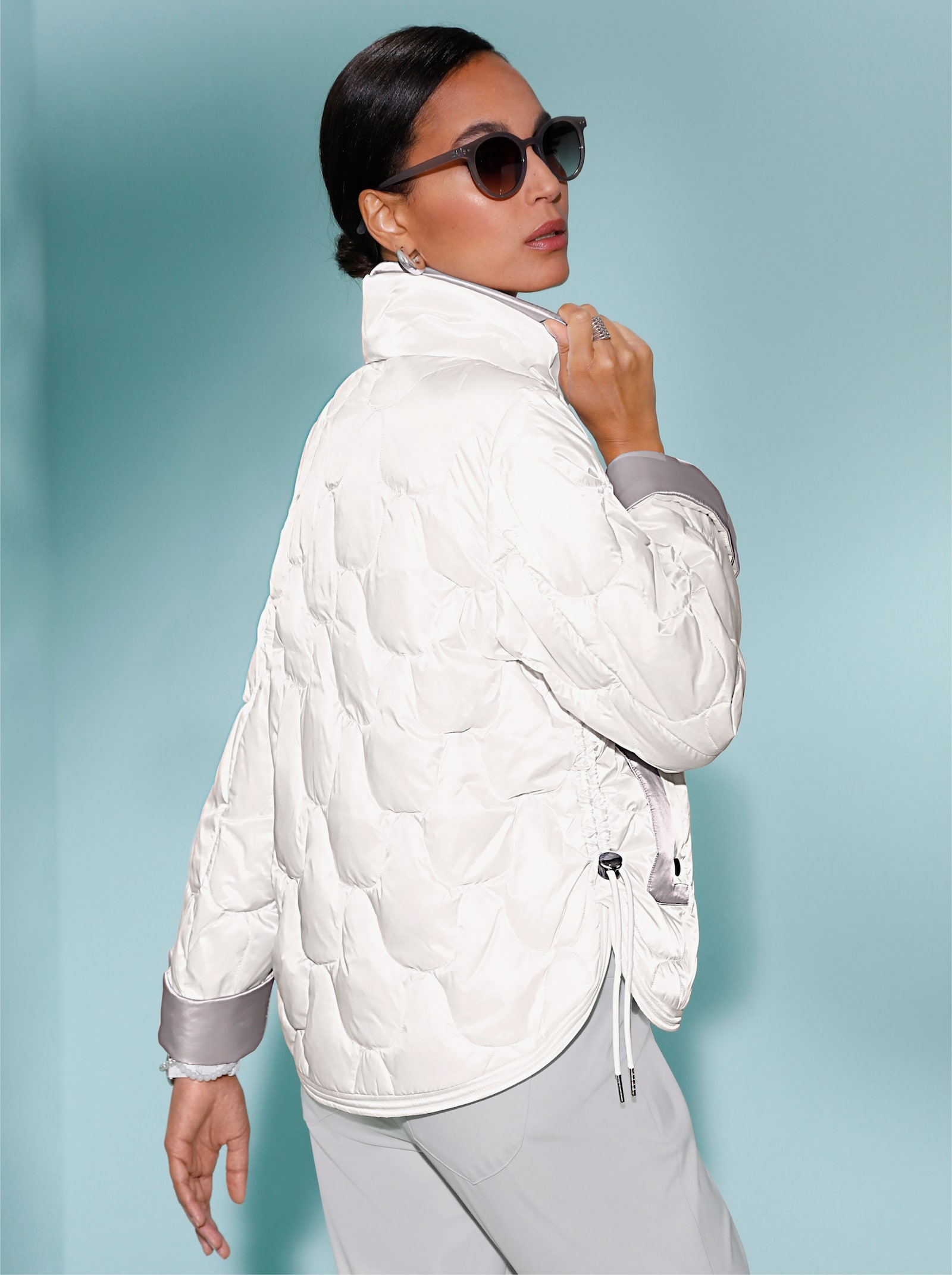 Leichtdaunenjacke mit hochwertiger Füllung - weiß-steingrau