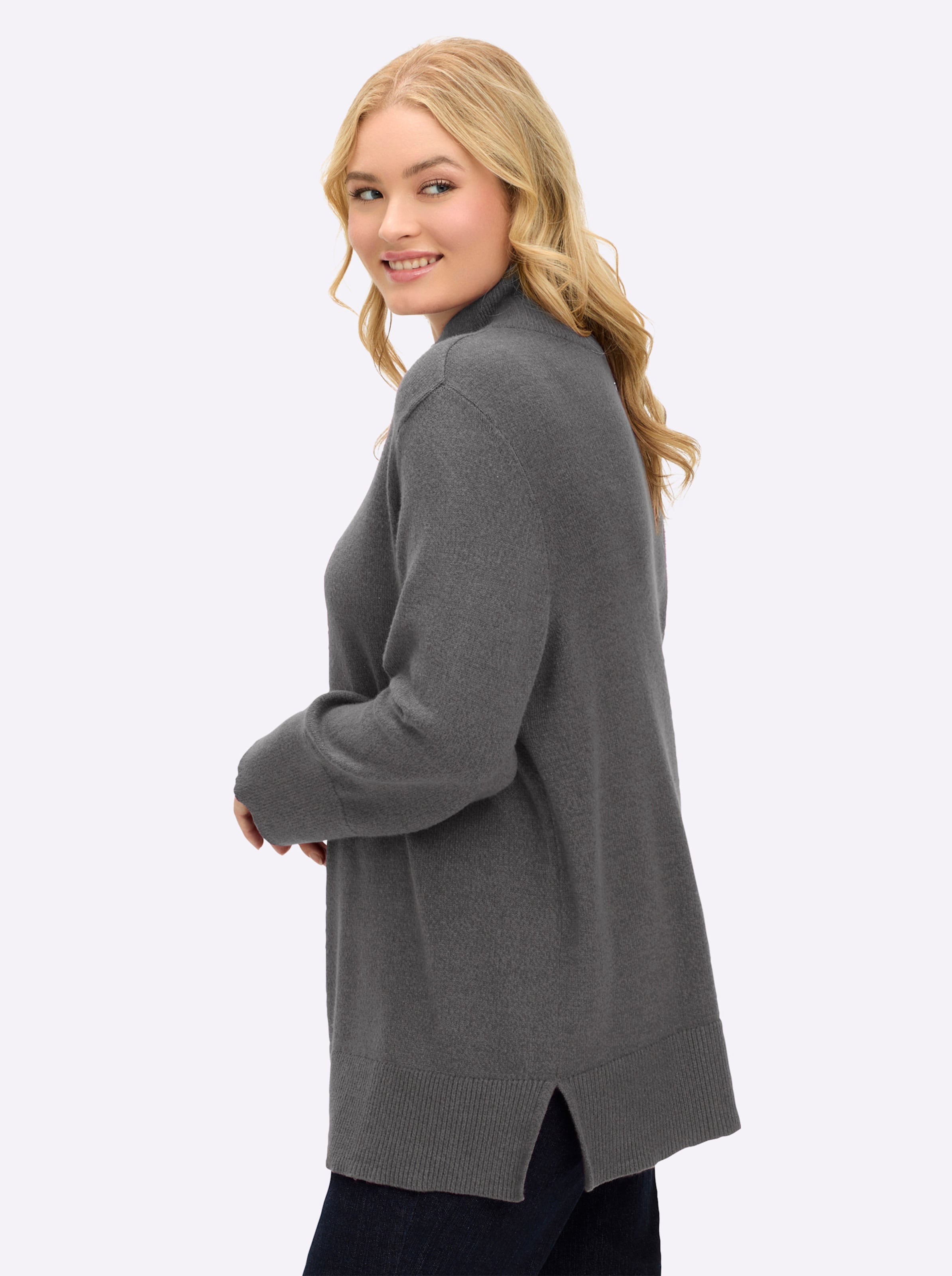 Thumbnail - Pullover