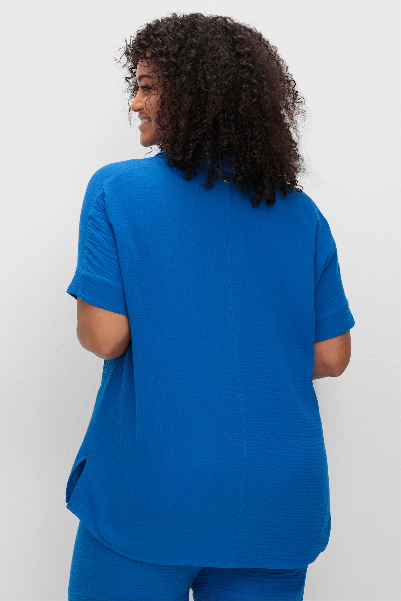 sheego Overhemdblouse van mousseline - kobaltblauw