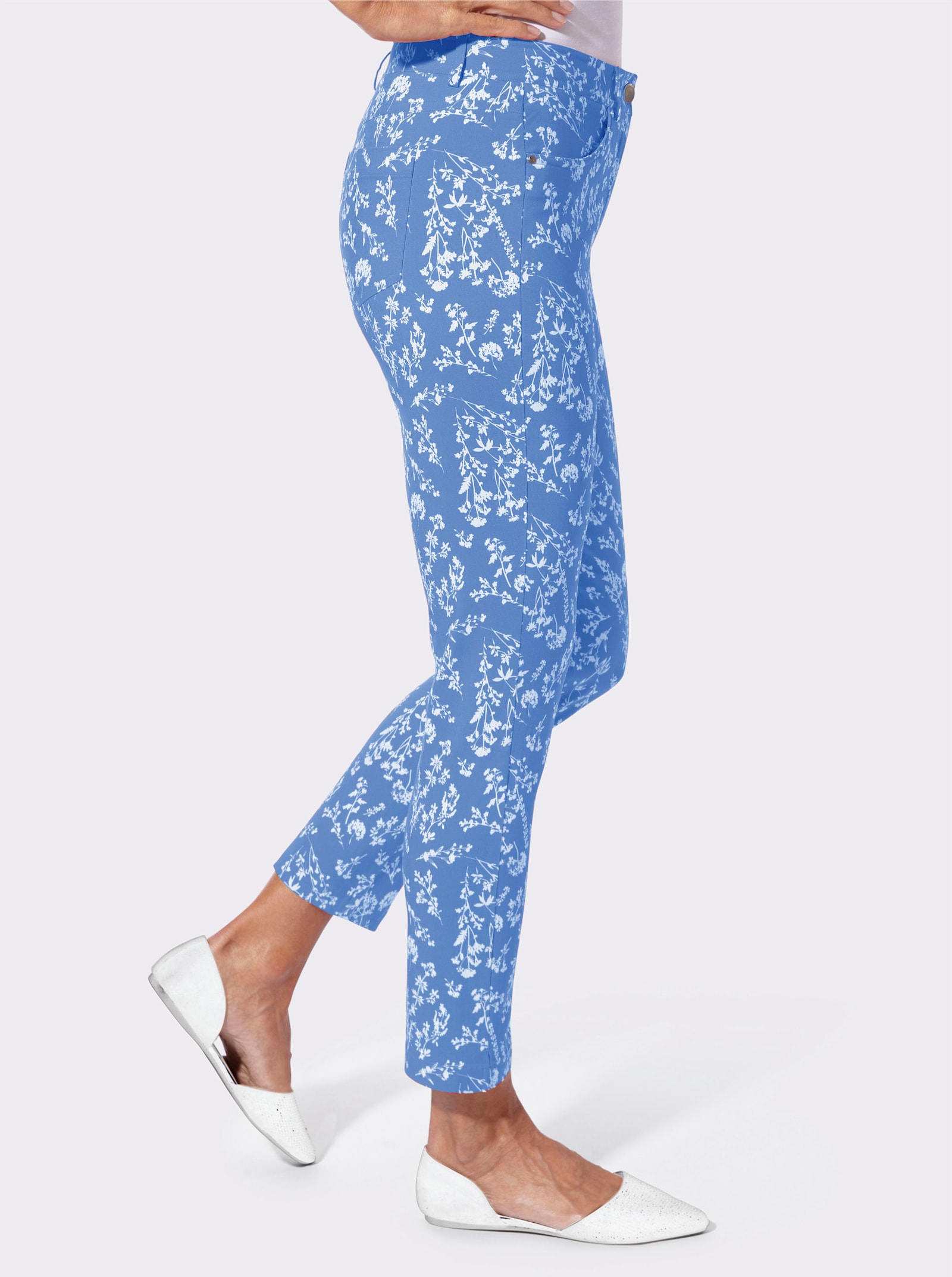 Bengalinhose mit floralem Druck - himmelblau-ecru-bedruckt
