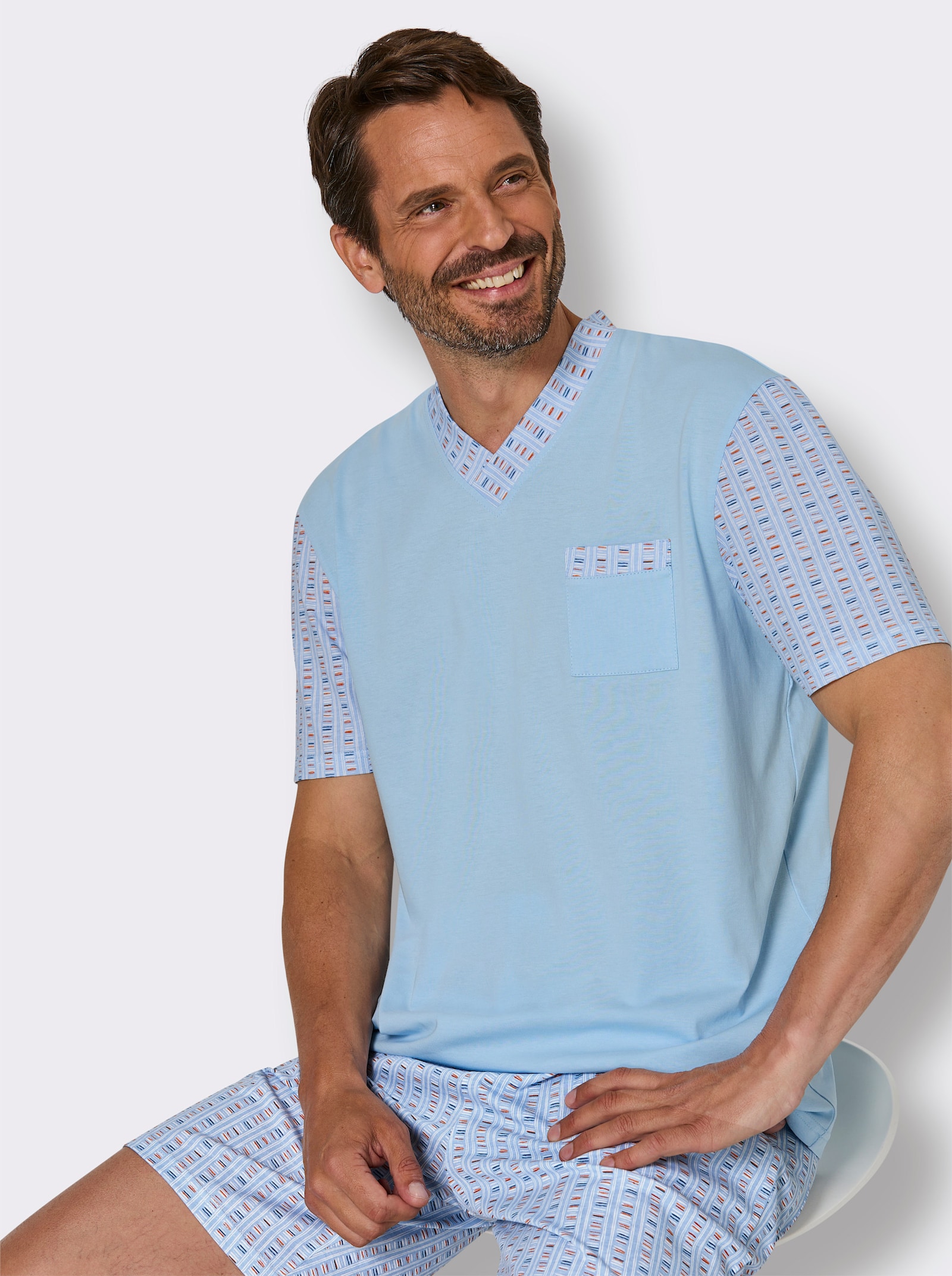 KINGsCLUB Shortys - champagner + eisblau