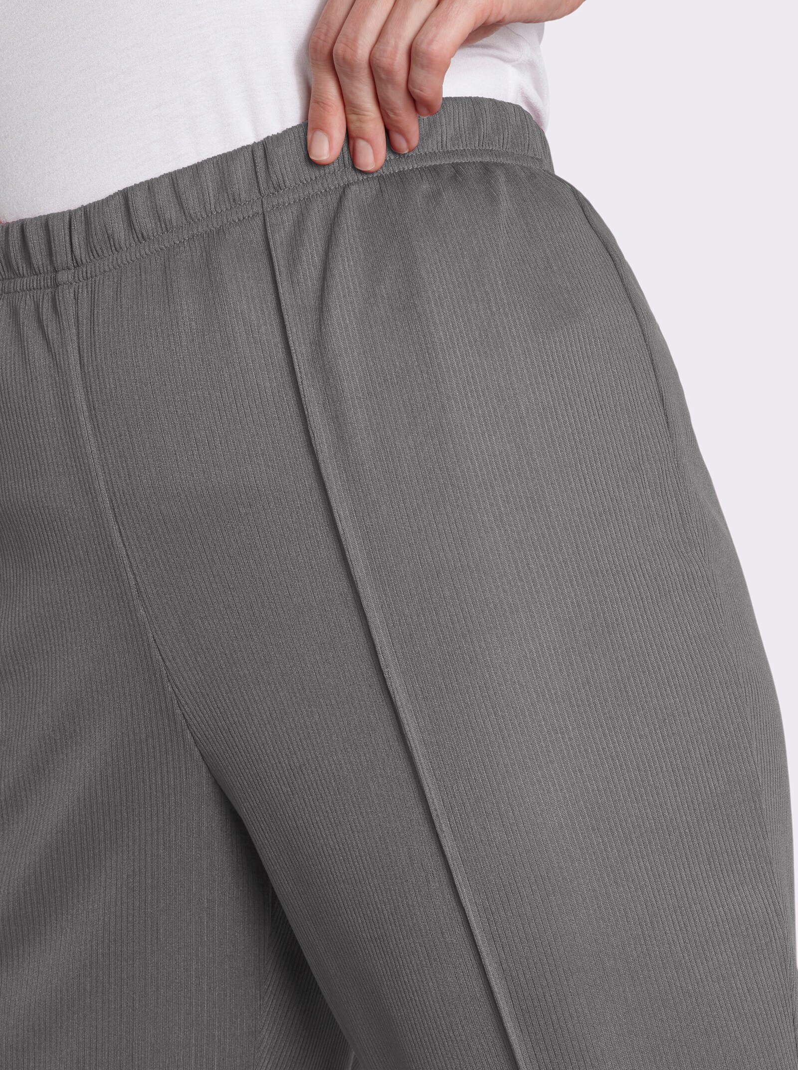 Hose mit Ripp-Struktur - grau