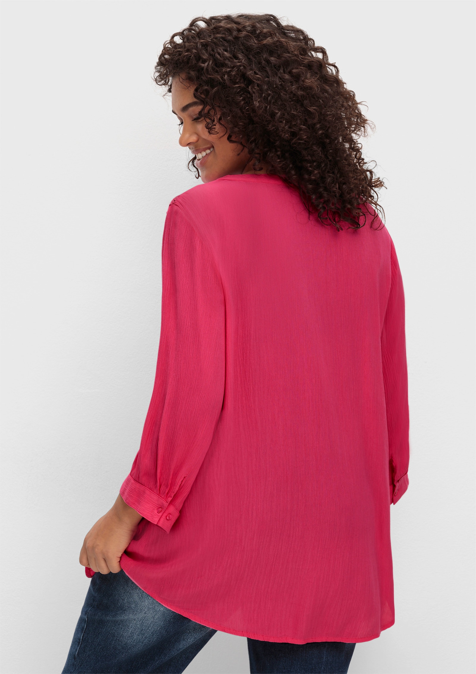 sheego by Joe Browns Crêpebluse mit Biesen und Häkelspitze - pink