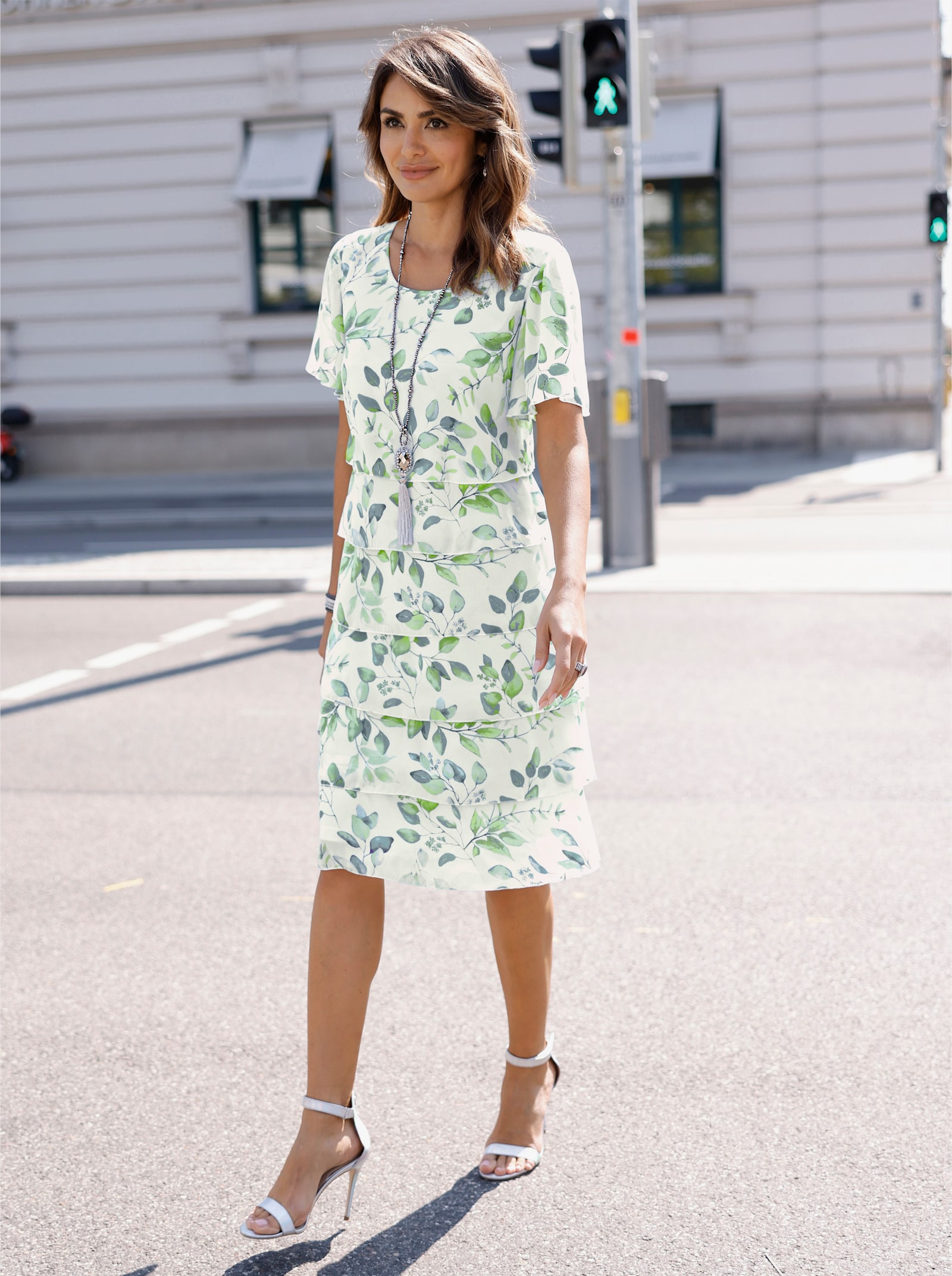 Druckkleid in Georgette-Qualität - weiss-eucalyptus-bedruckt