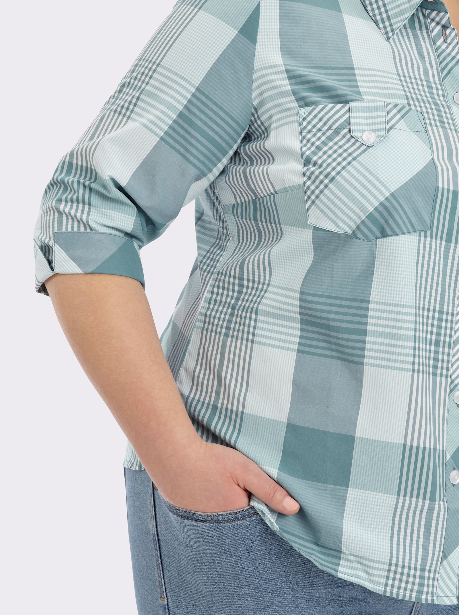 Karobluse mit aufgesetzten Brusttaschen - ozean-weiß-kariert