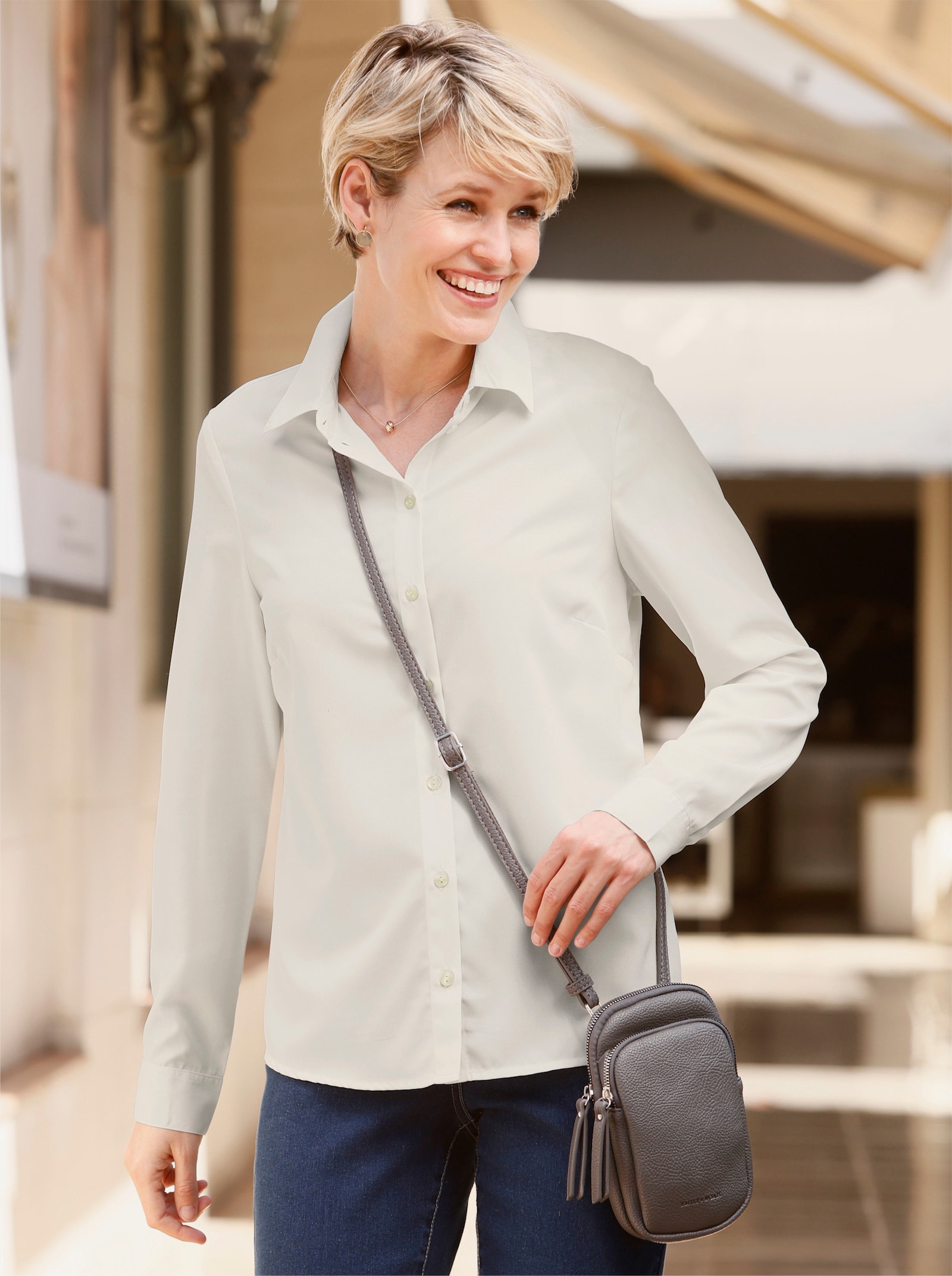 Blouse met lange mouwen en knoopmanchetten - champagne