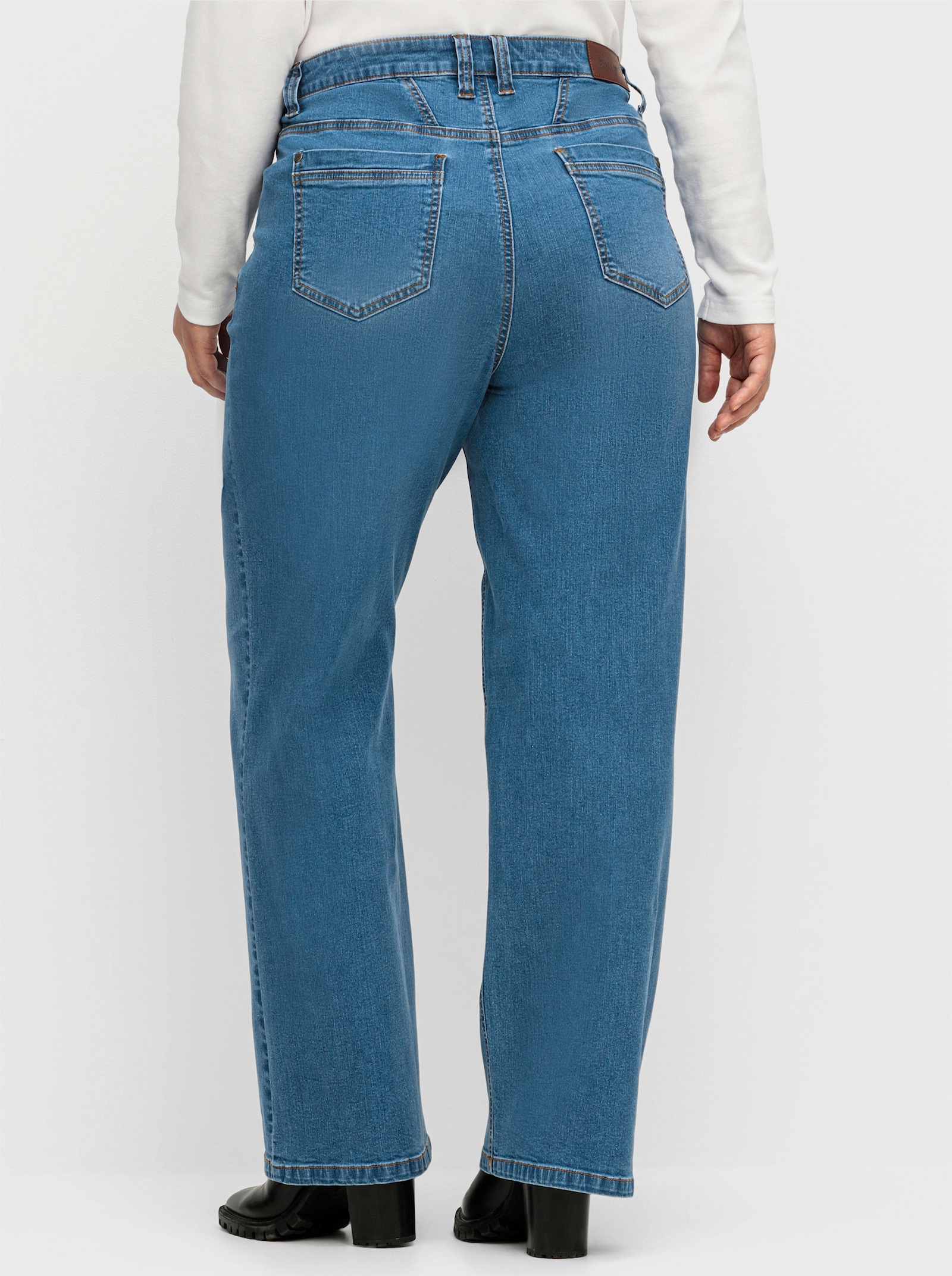 sheego Jeans in durchgehend weiter Beinform - blue denim