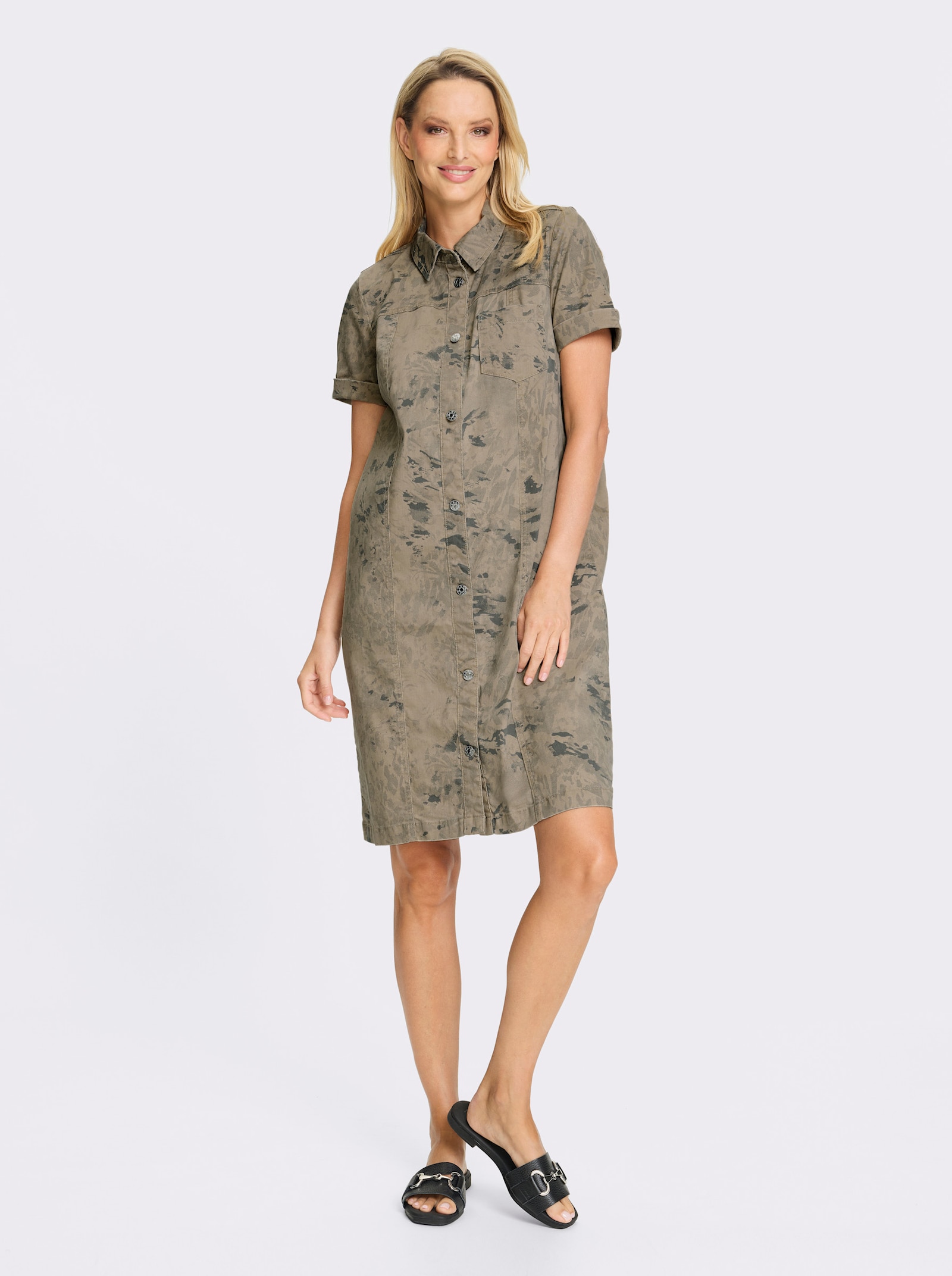 heine Robe imprimée avec patte de boutonnage, sur toute la longueur - sésame-anthracite imprimé