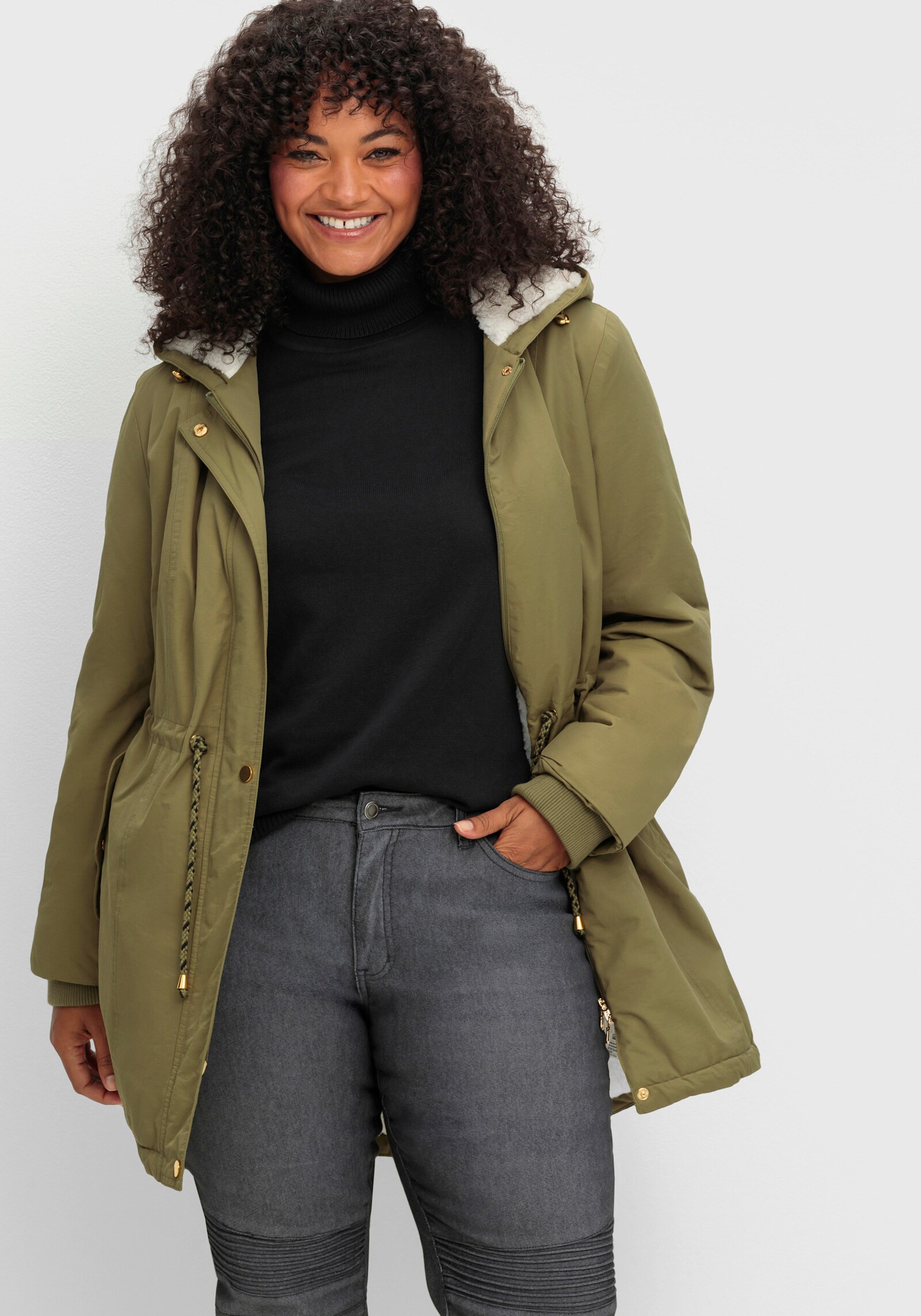 Parka mit gefütterter Kapuze - oliv