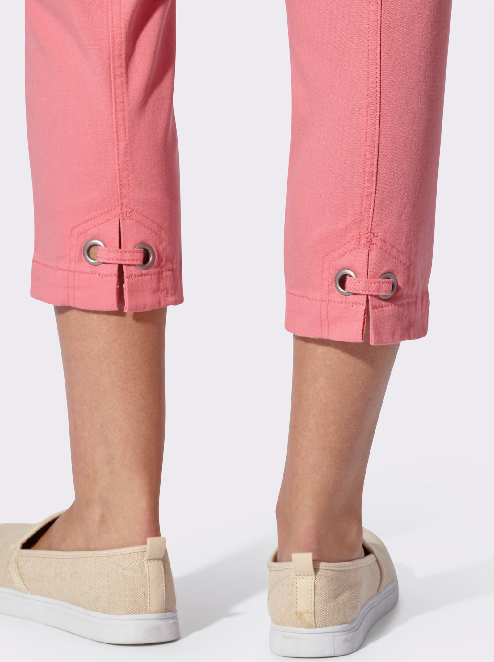 7/8-Jeans mit dekorativem Beinabschluss - flamingo