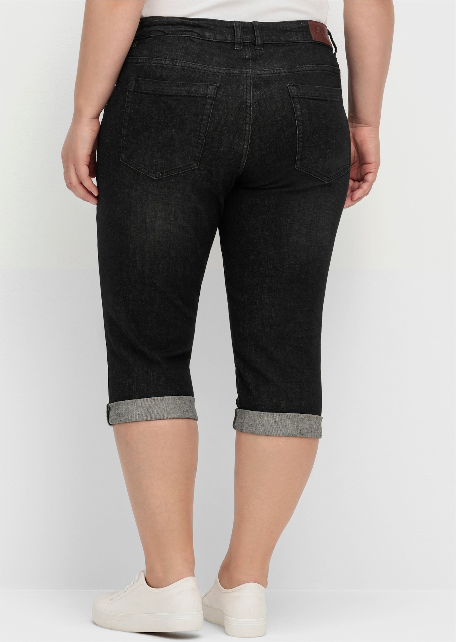 sheego Capri-jeans met used-effecten - black denim