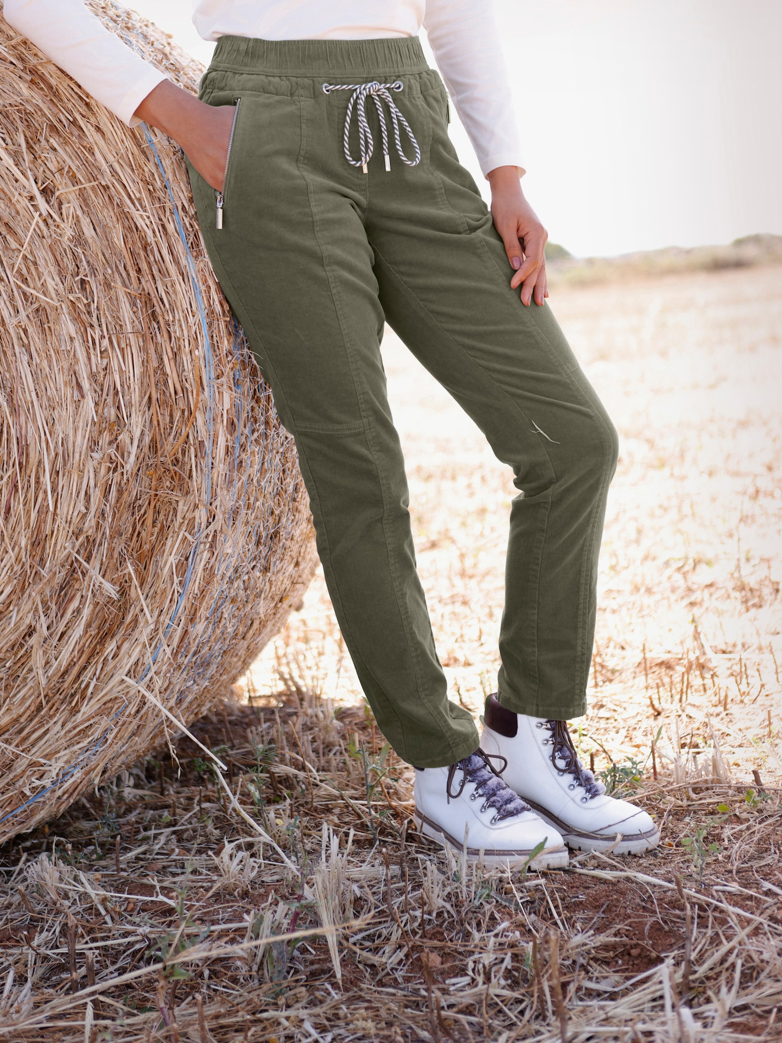  Cordhose zum Reinschlüpfen - khaki