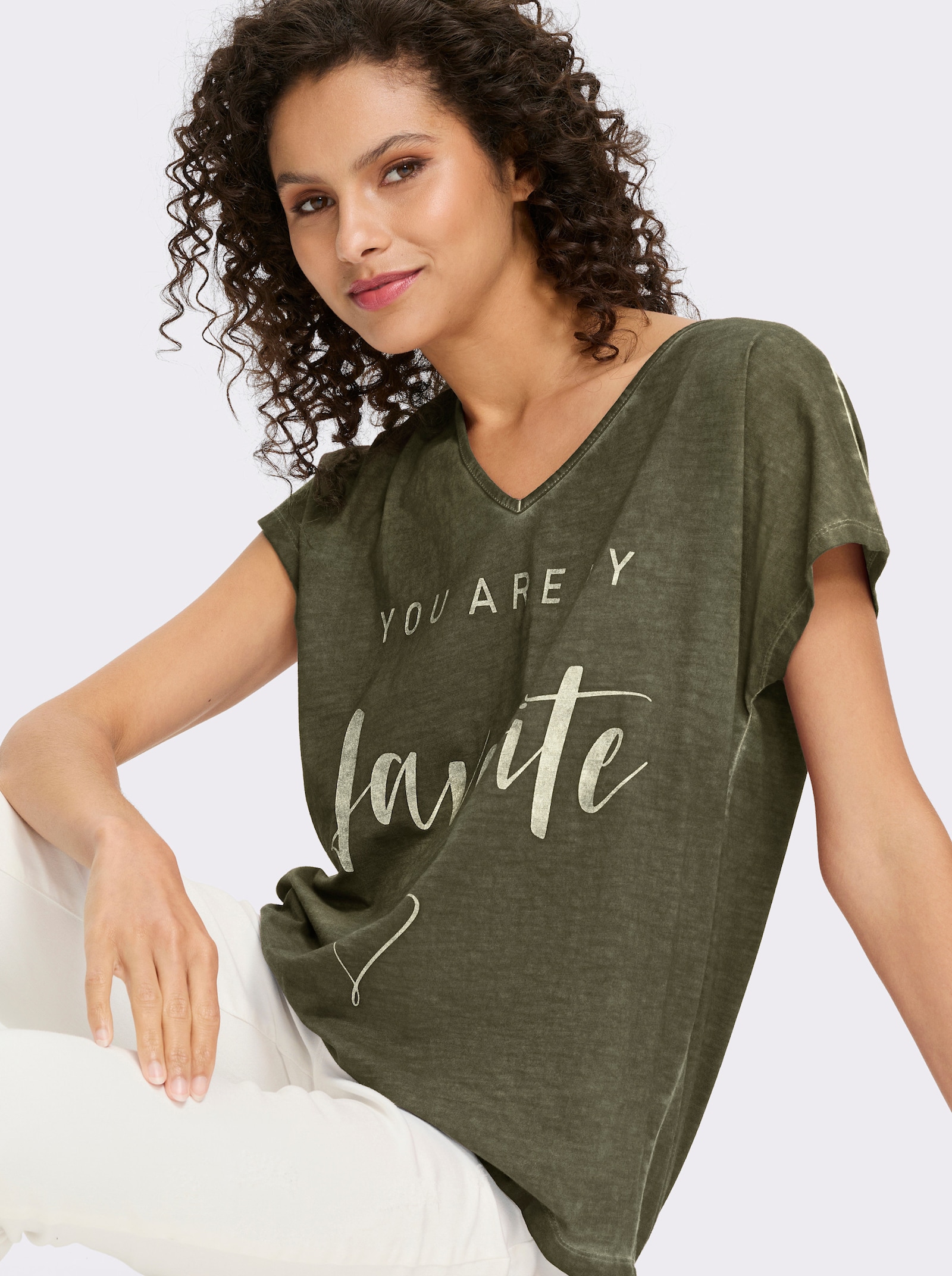 heine Print-Shirt mit Oil-dyed-Waschung - khaki