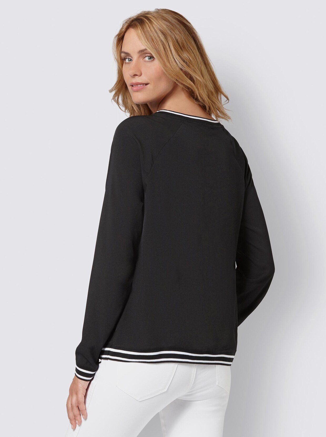 Comfortabele blouse - zwart/aardbei bedrukt