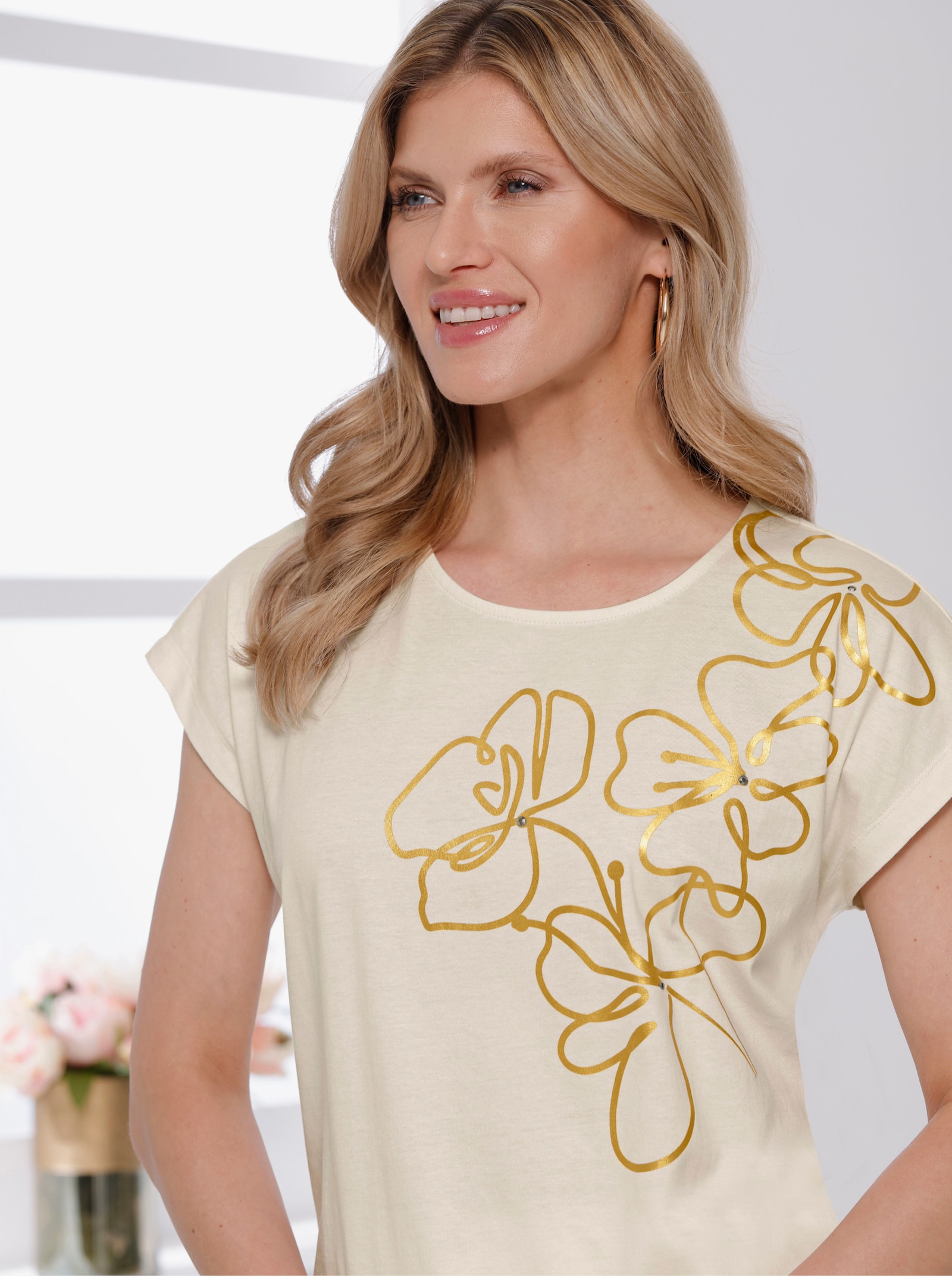 Rundhalsshirt mit Blüten-Druck - champagner-goldfarben-bedruckt
