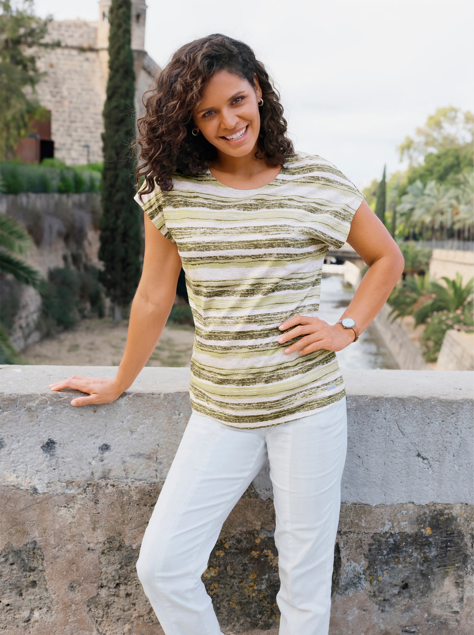 Print-Shirt im Ringel-Dessin - ecru-lindgrün-bedruckt