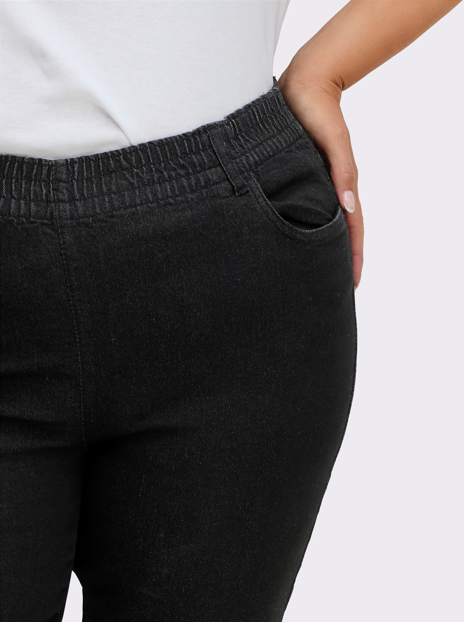 Jeans in Stretch-Qualität - blue-bleached + black denim