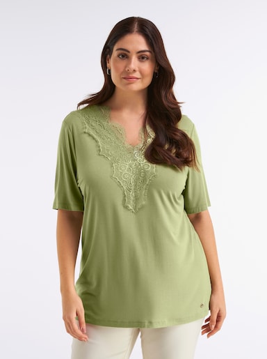 sheego Kanten shirt met diepe V-hals aan beide zijden - rietgroen