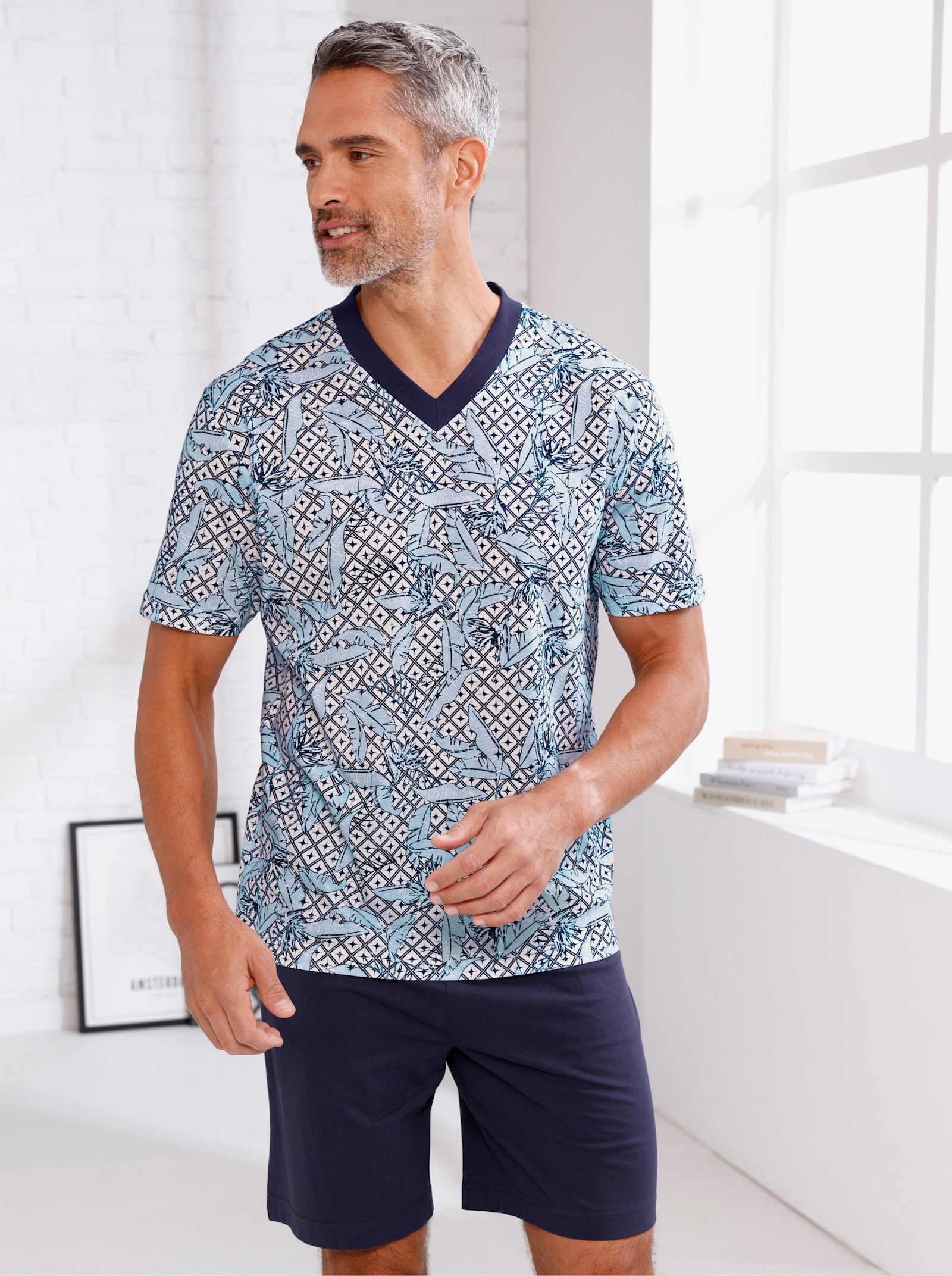 Shorty - eisblau-marine-bedruckt