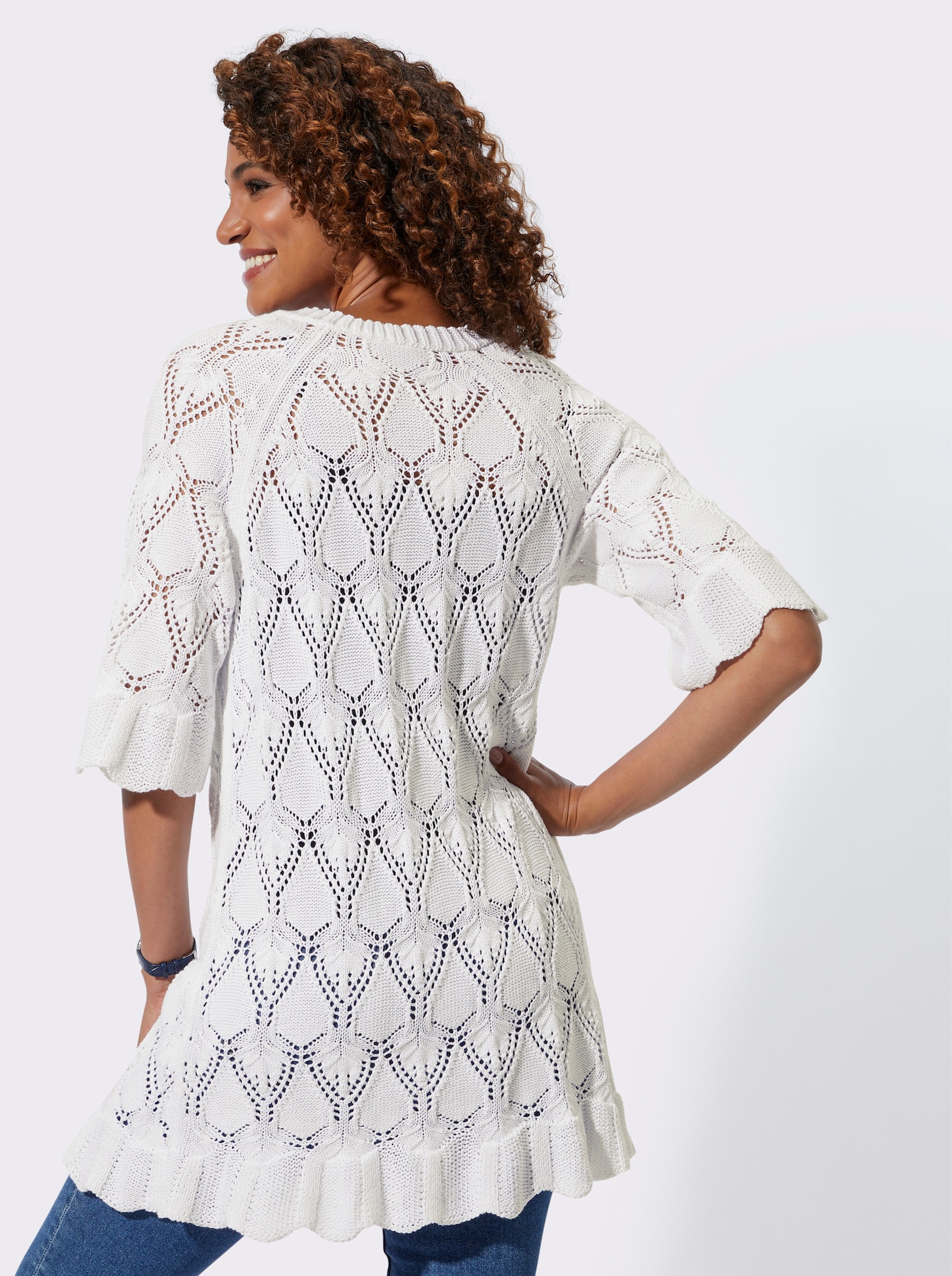 Ajourstrickjacke mit gewellten Abschlüssen - weiß