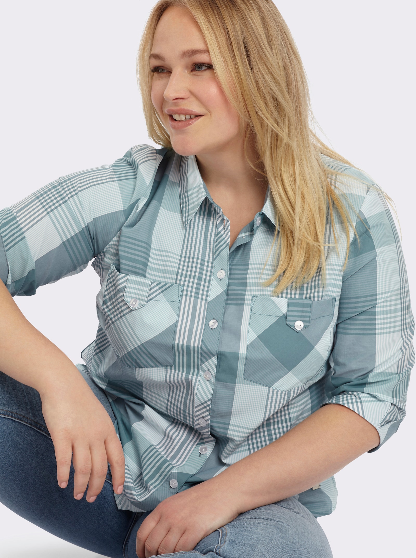 Karobluse mit aufgesetzten Brusttaschen - ozean-weiß-kariert