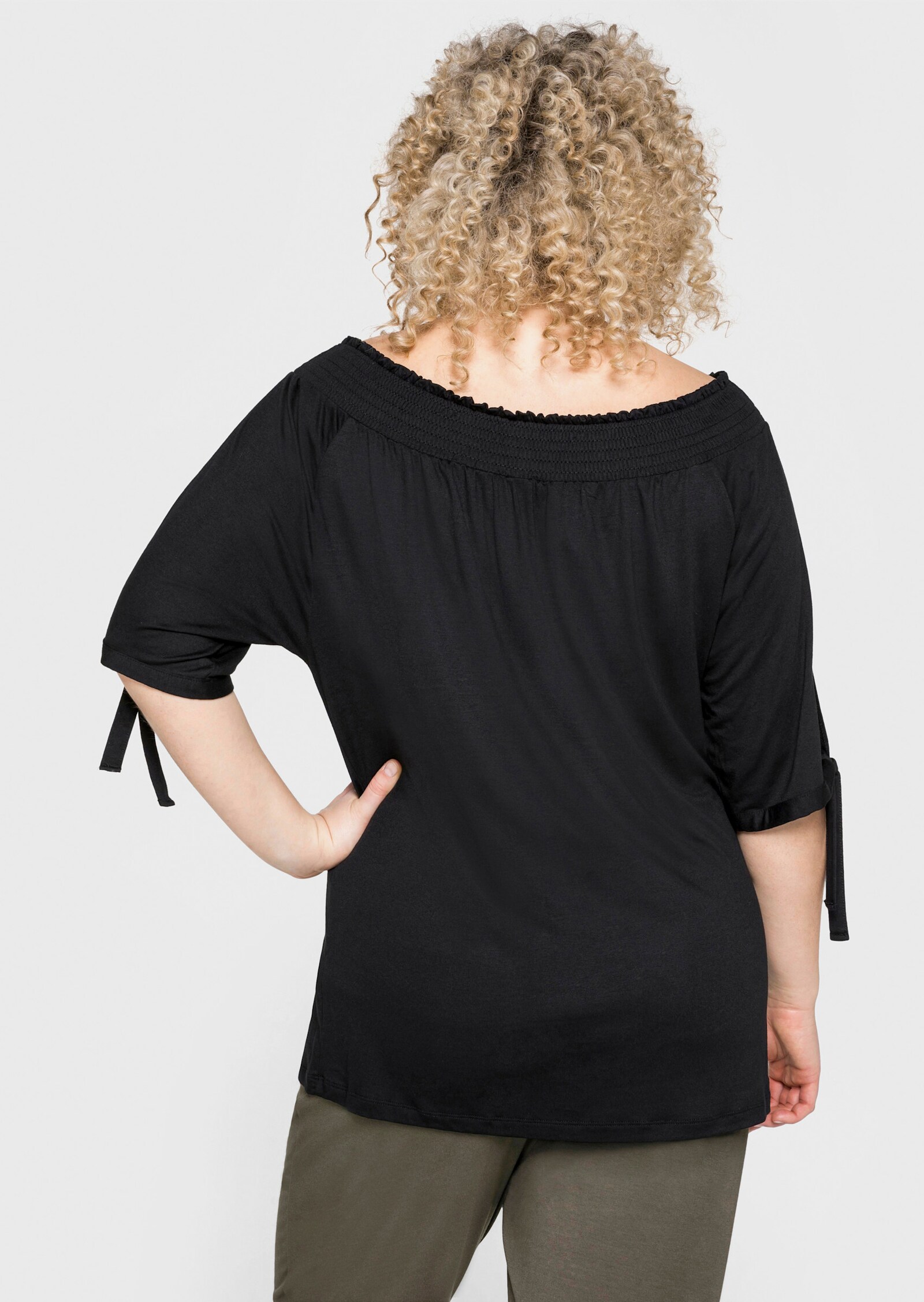 sheego Carmenshirt mit geschlitzten Ärmeln - schwarz