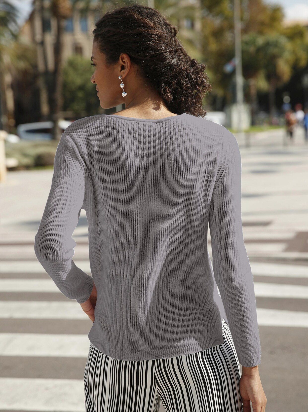 V-Ausschnitt-Pullover - grau-meliert