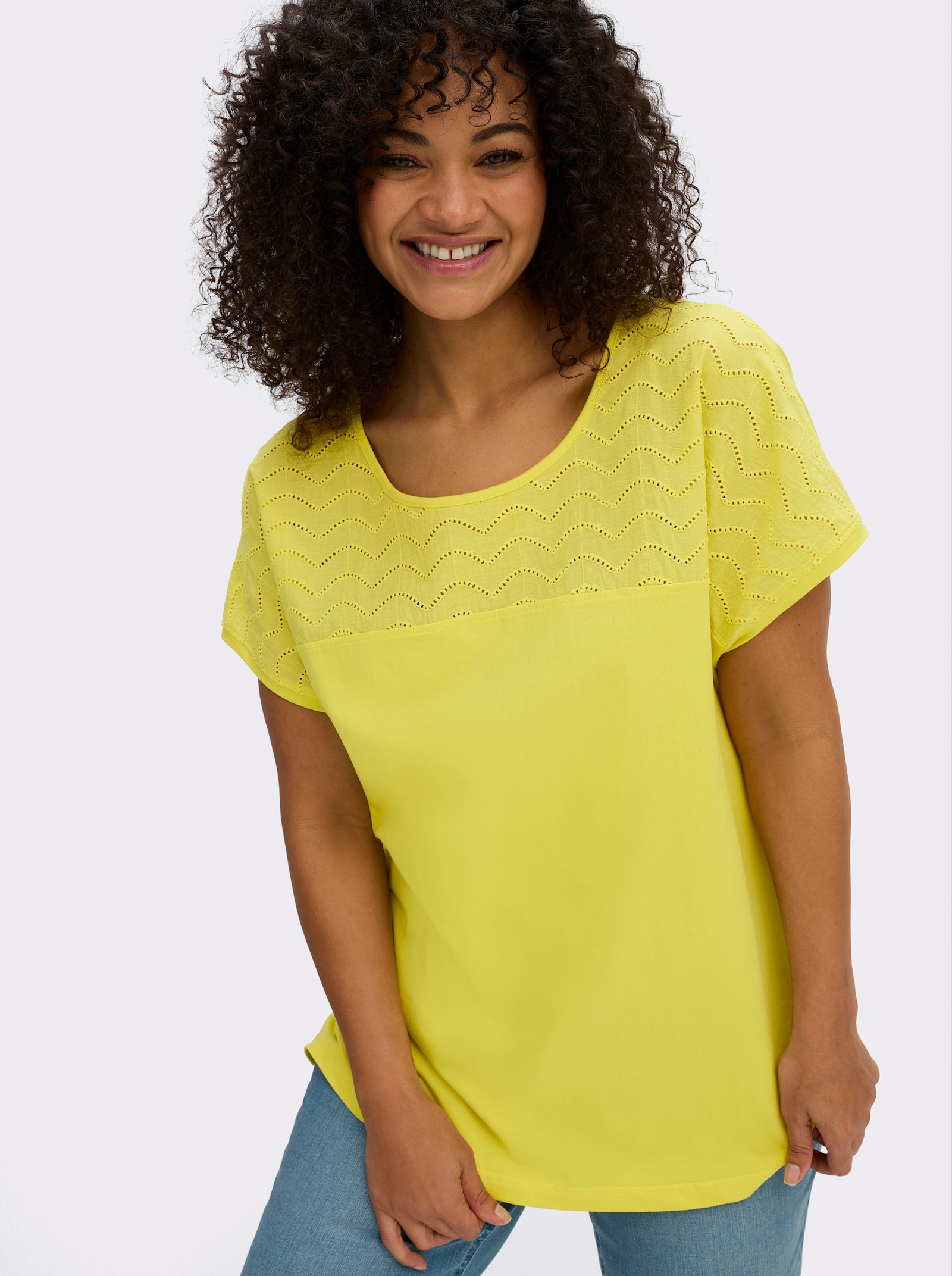 sheego T-Shirt mit Lochspitze - limone