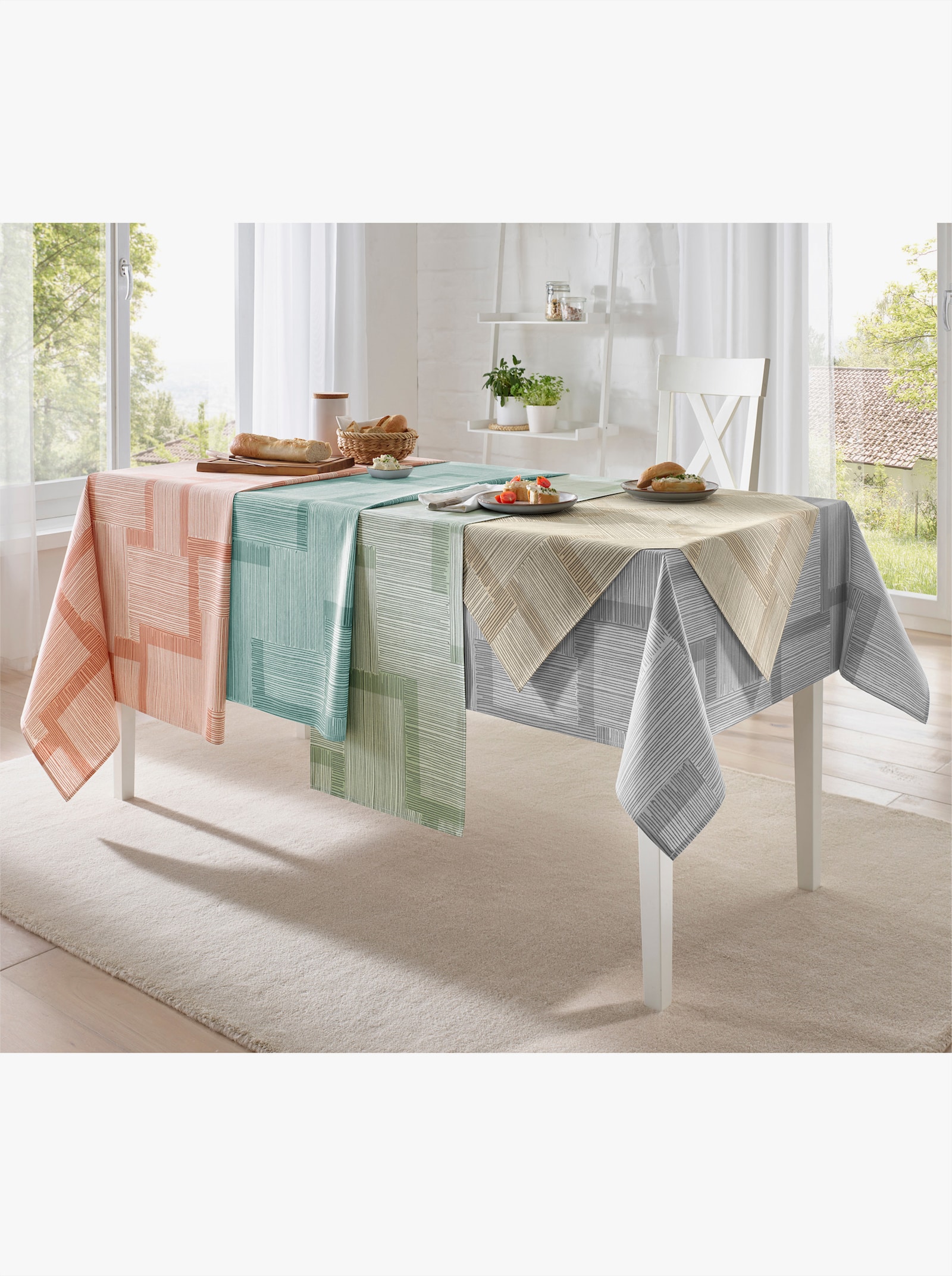 Ubrus - světlešedá-bílá-potisk