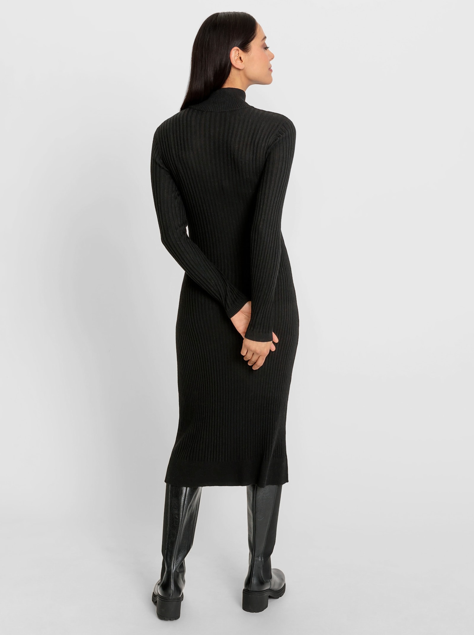 heine Strickkleid mit fixiertem Bindegürtel - schwarz