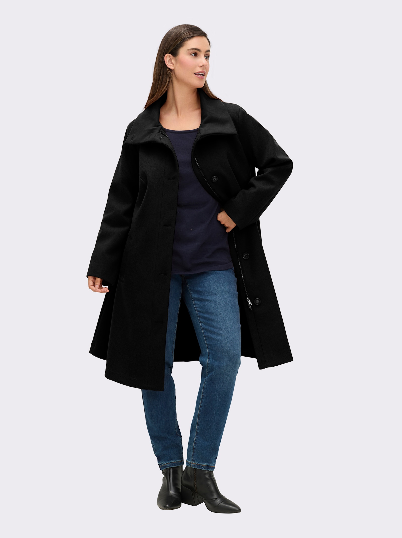 Kurzmantel in A-Linie - schwarz