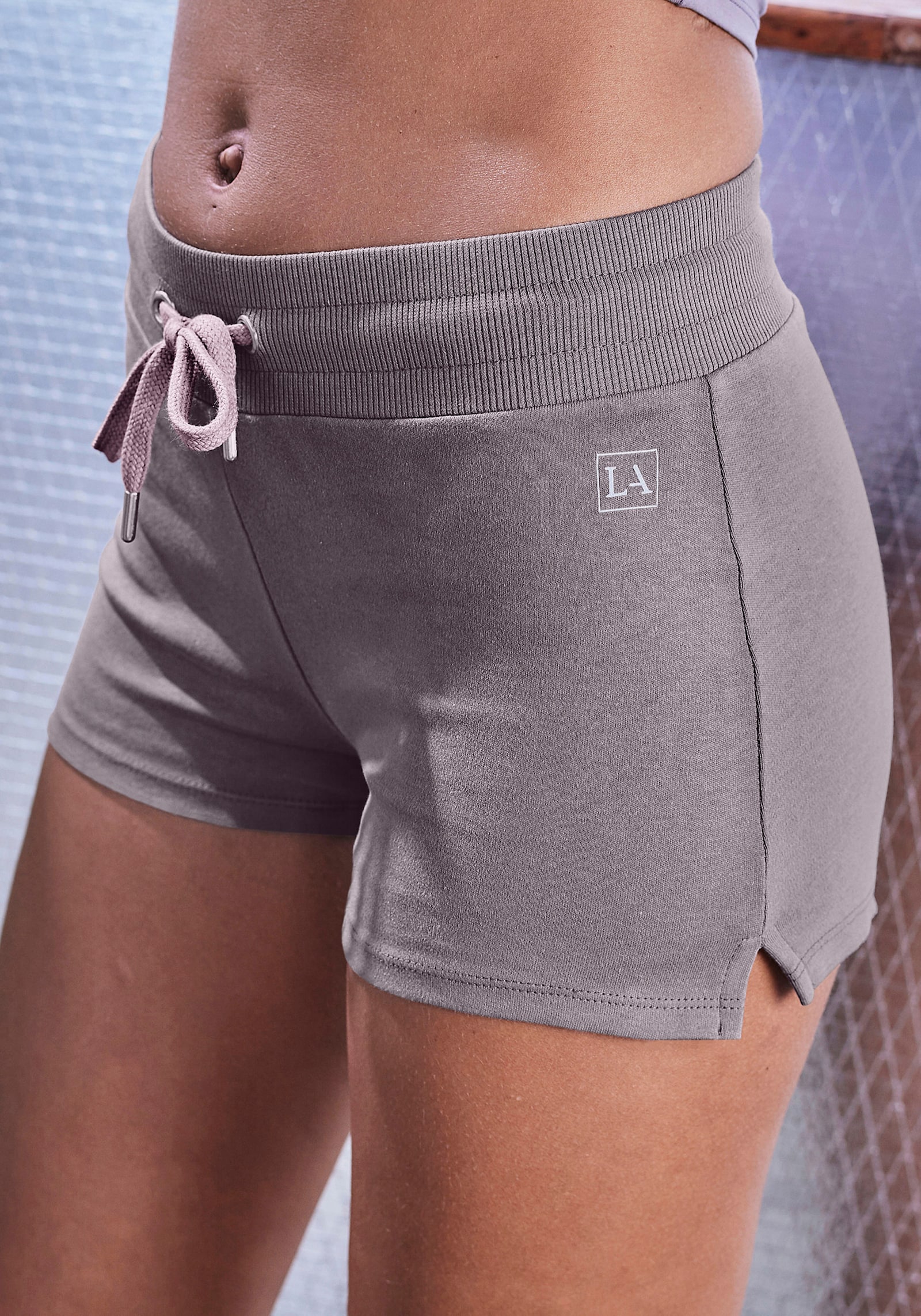 LASCANA ACTIVE Shorts - délavé