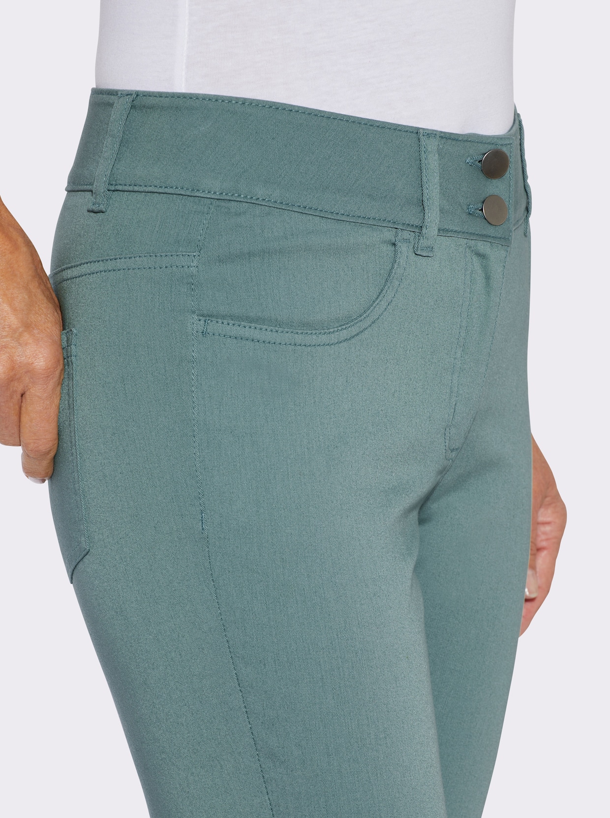 Jeans mit Stretch-Einsatz hinten - jade