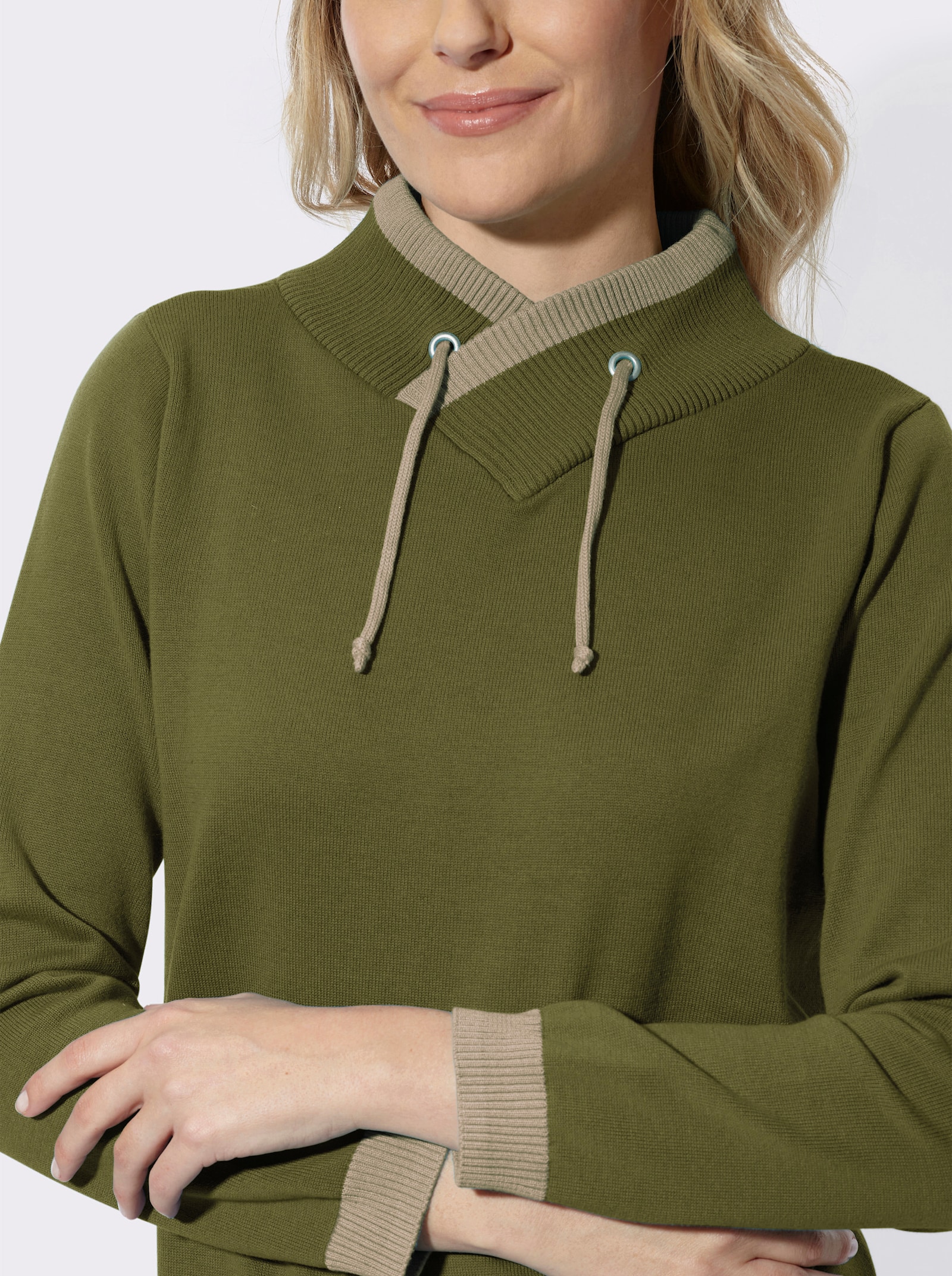 Langarm-Pullover mit kontrastfarbigen Bündchen - oliv-schlamm
