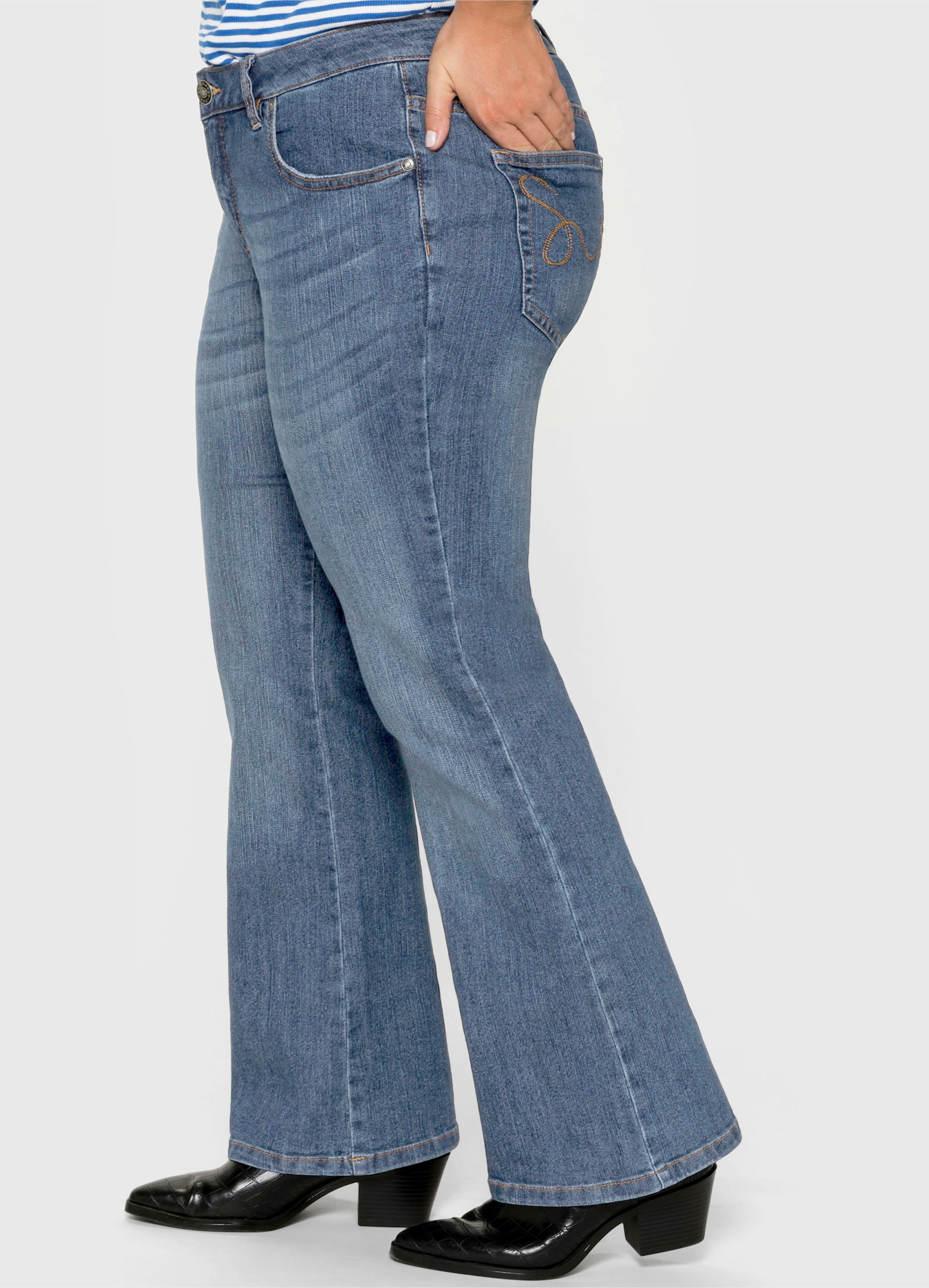 sheego Bootcut jeans met used-effecten - blue denim