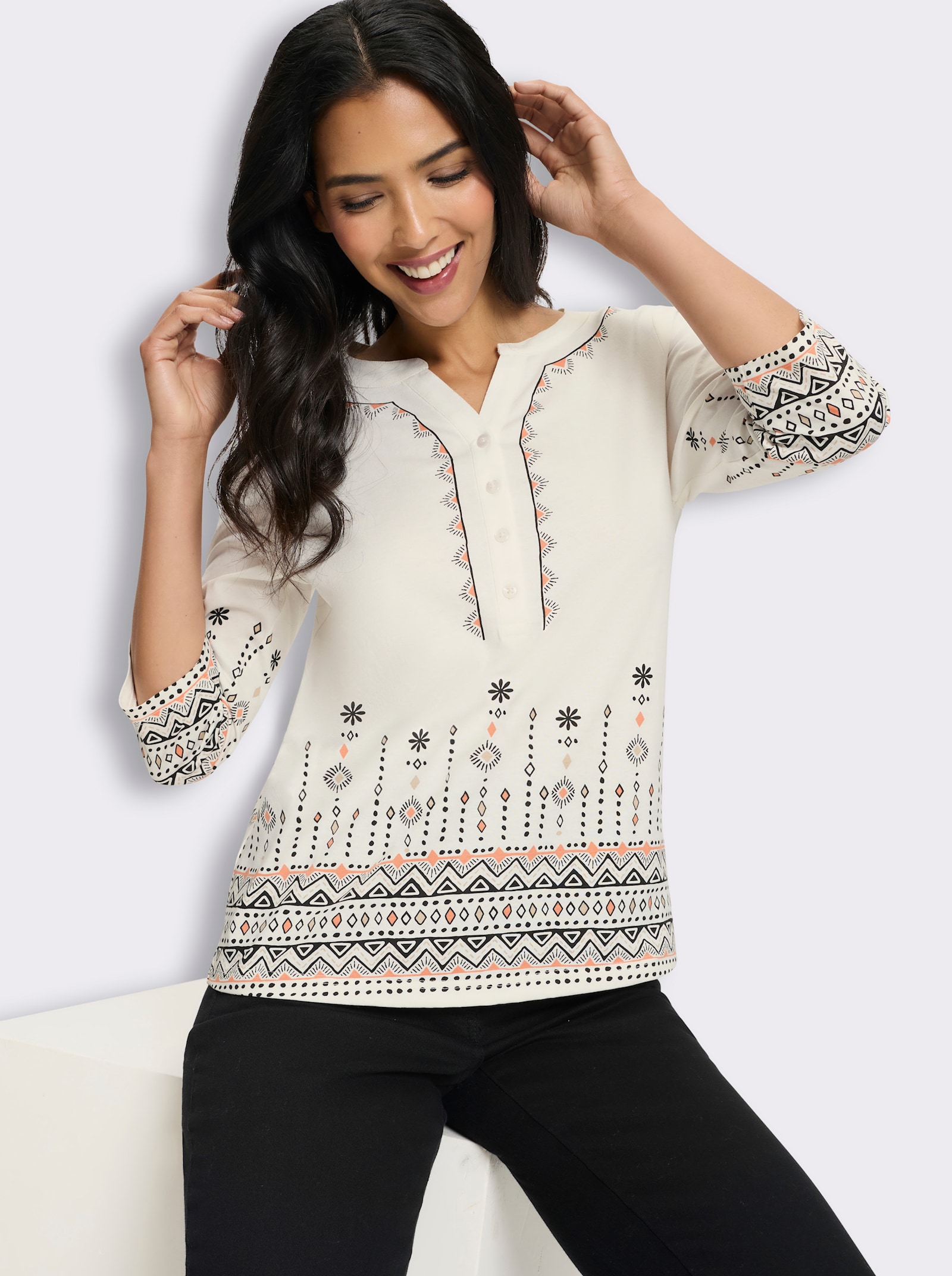 3/4-Arm-Shirt mit kurzer Knopfleiste - ecru-schwarz-bedruckt