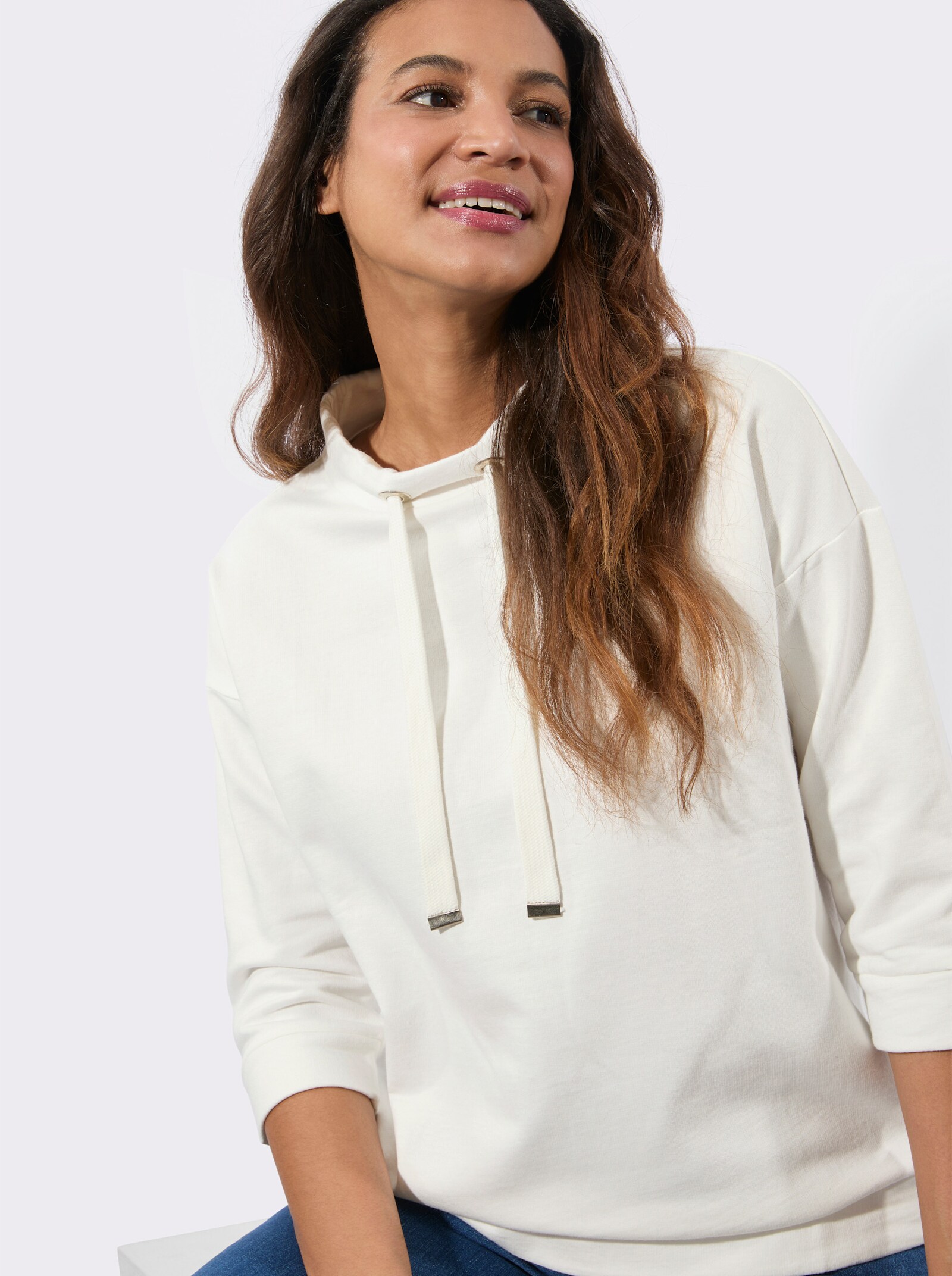 Sweatshirt mit überschnittenen Schultern - ecru