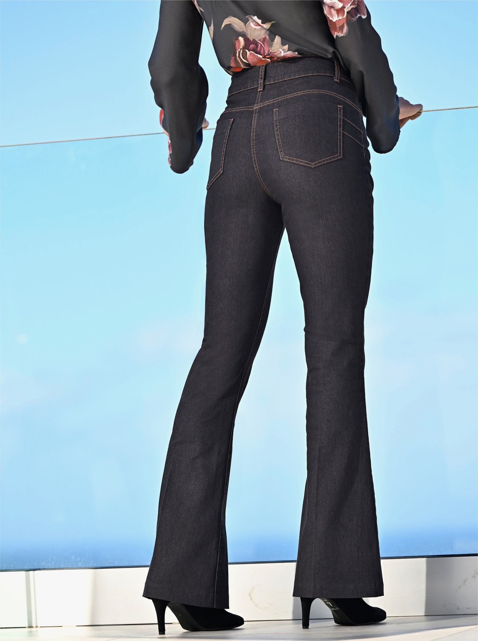 heine Bauchweg-Hose mit Bügelfalten - black denim