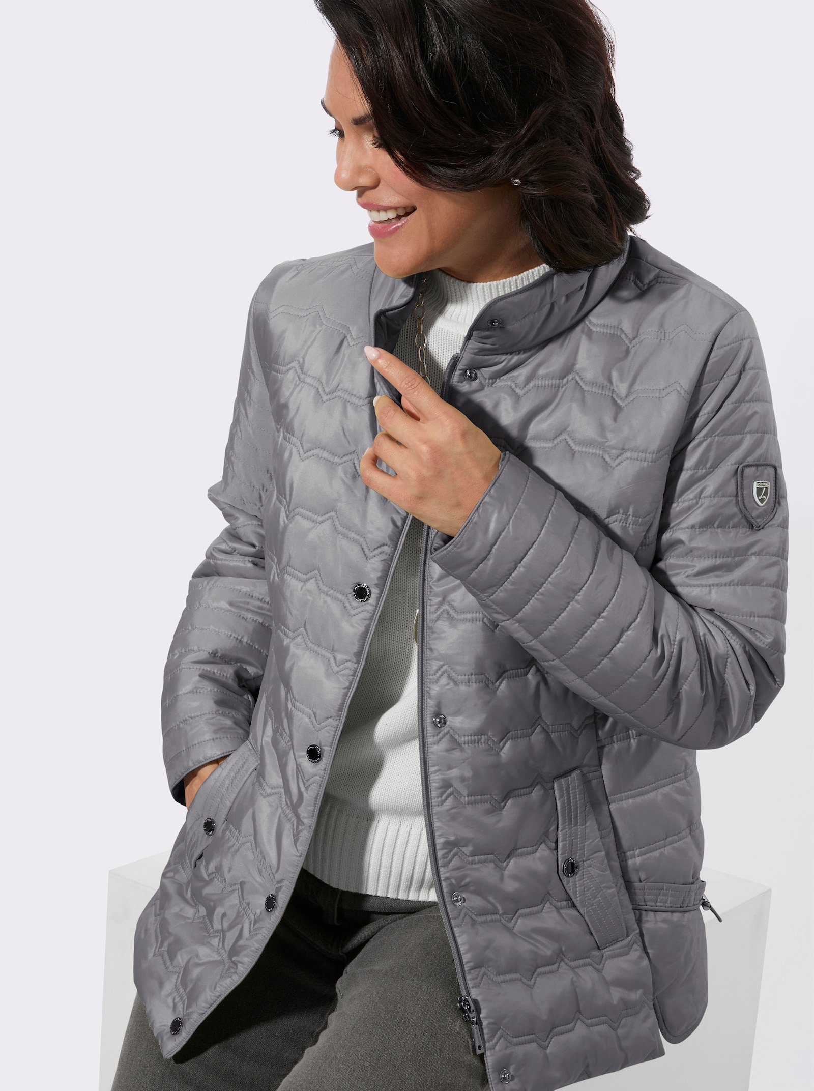 Steppjacke in kontrastreicher Verarbeitung - steingrau