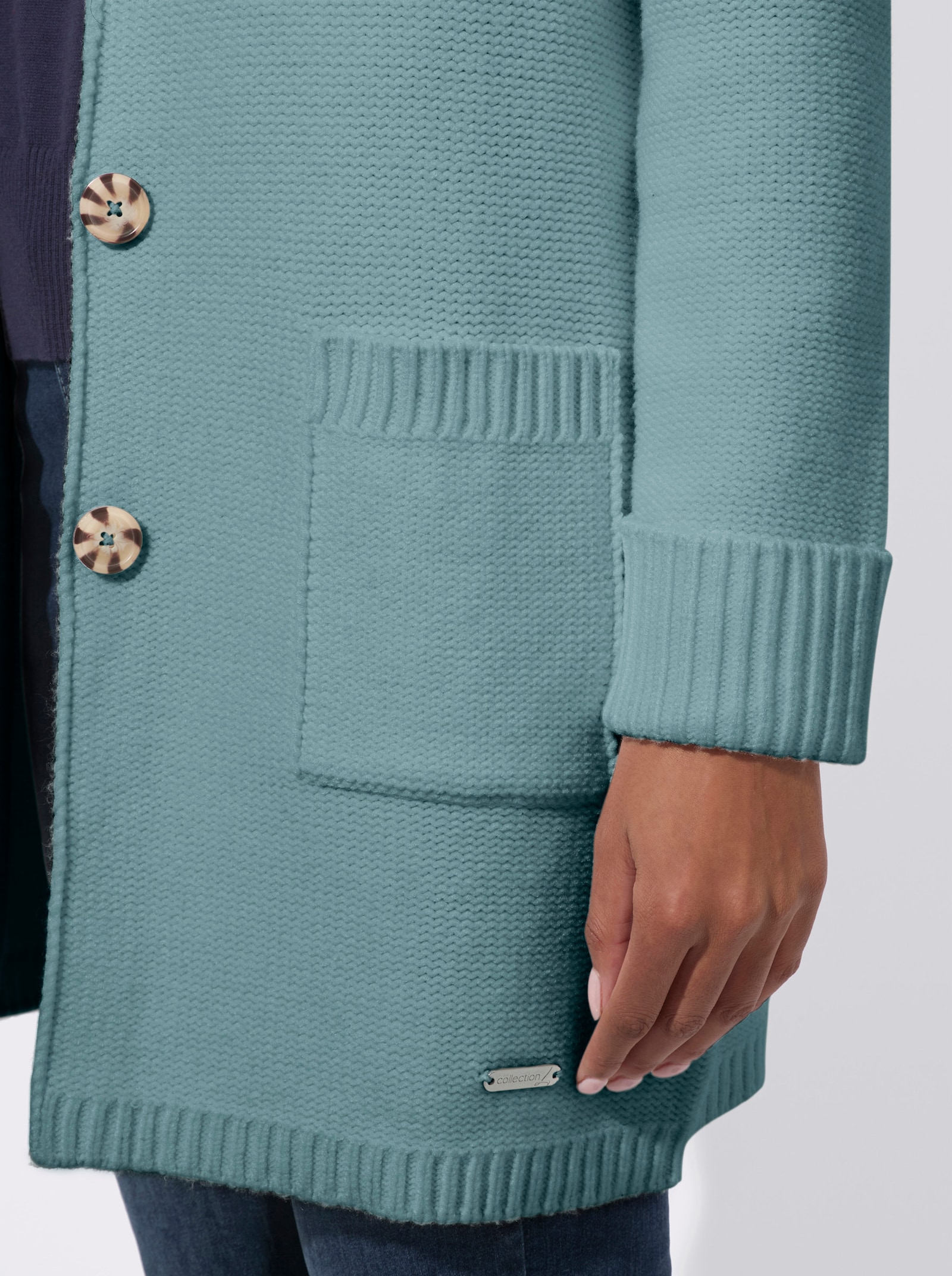 Longstrickjacke im modischen Linksstrick - jade