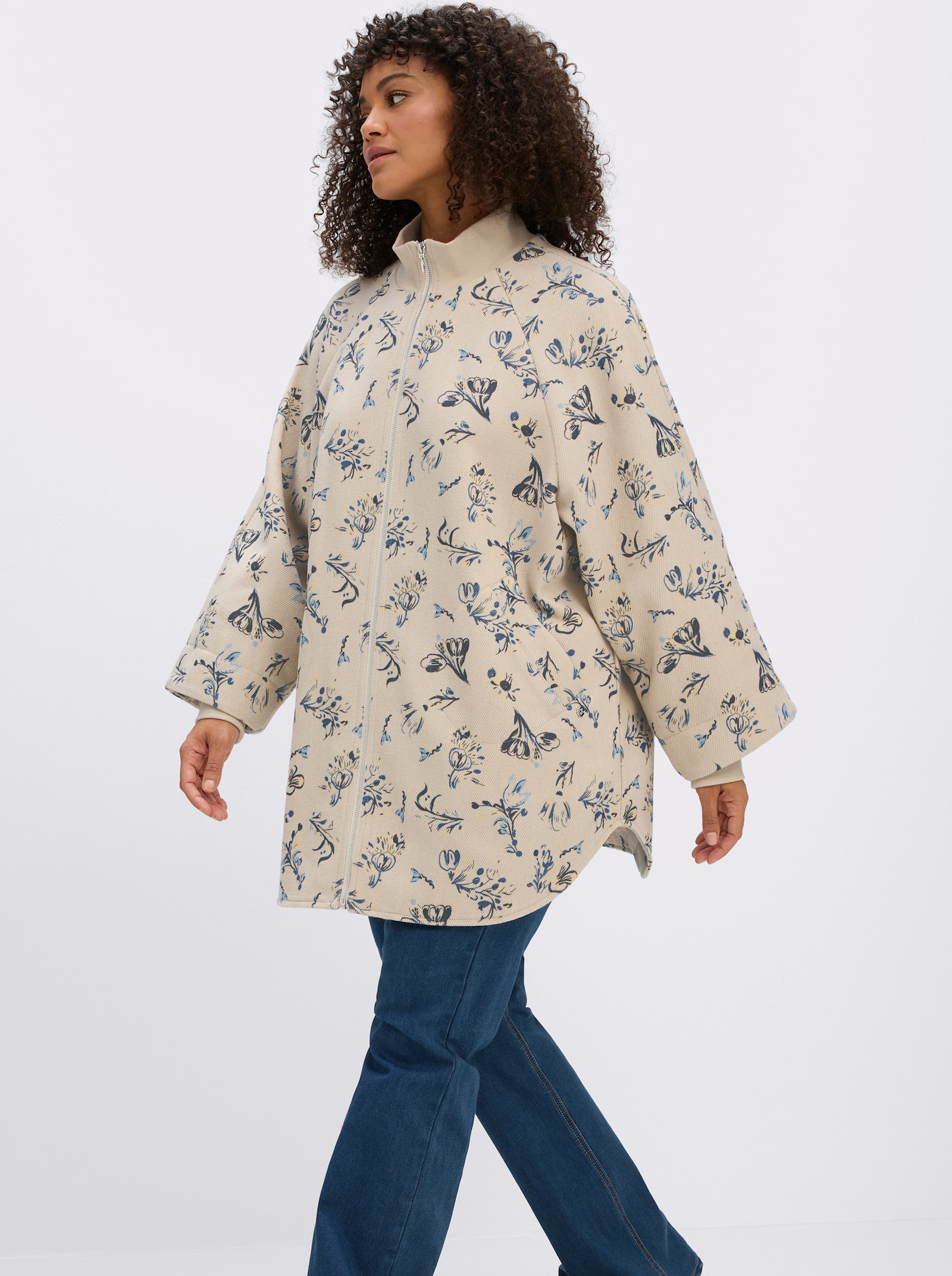 sheego Cape mit Blütenprint und Rippbündchen - champagner-rauchblau-gemustert