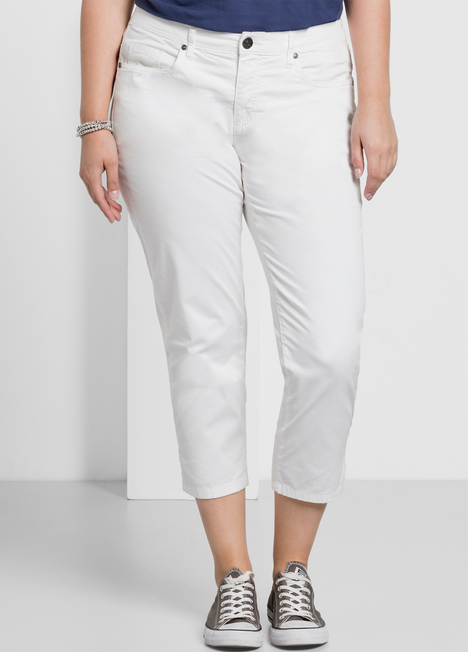 sheego 7/8-Hose in schmaler Form, aus Twill - weiß