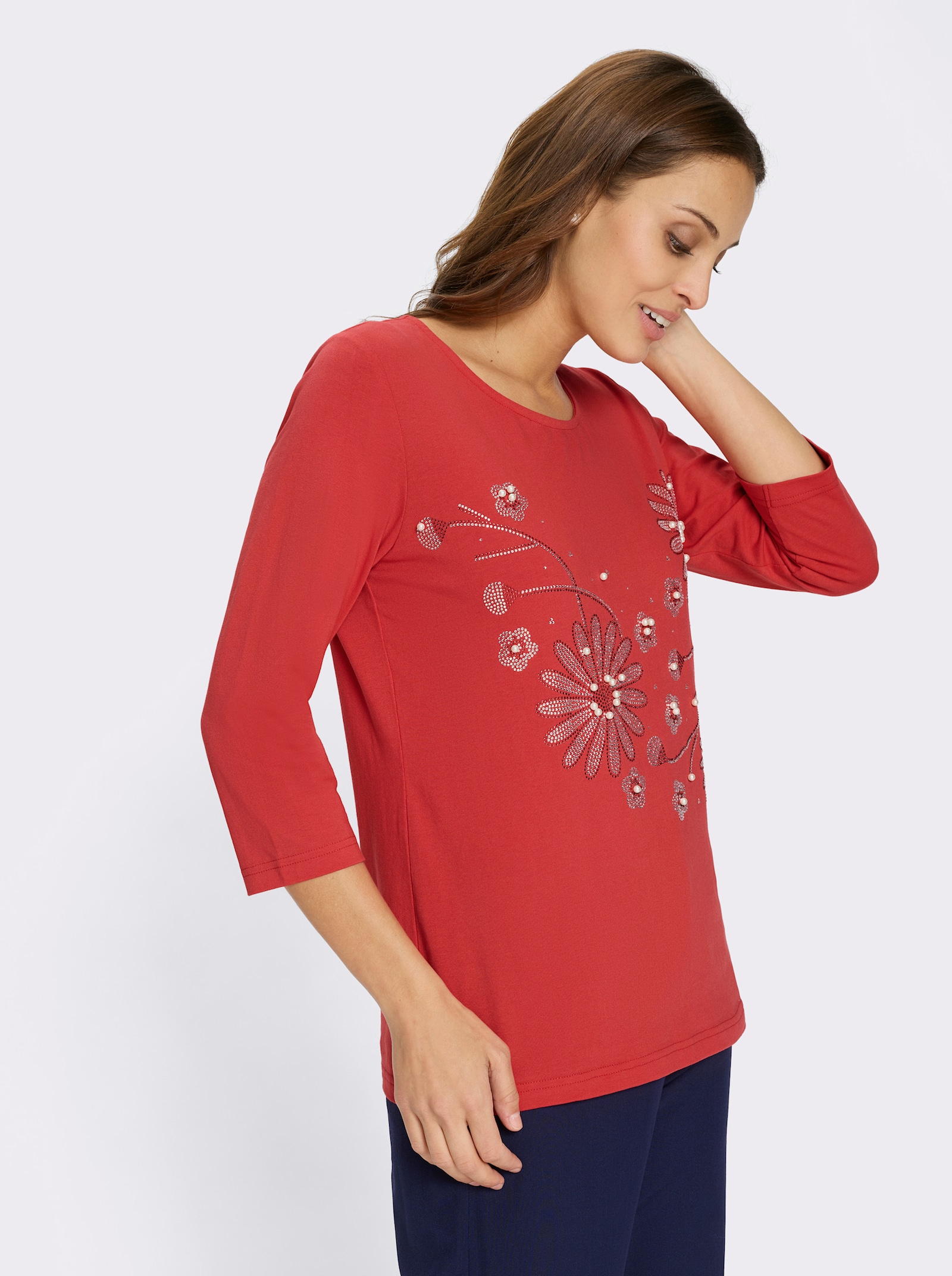 Rundhalsshirt mit Zierperlen und Glitzersteinchen - erdbeere