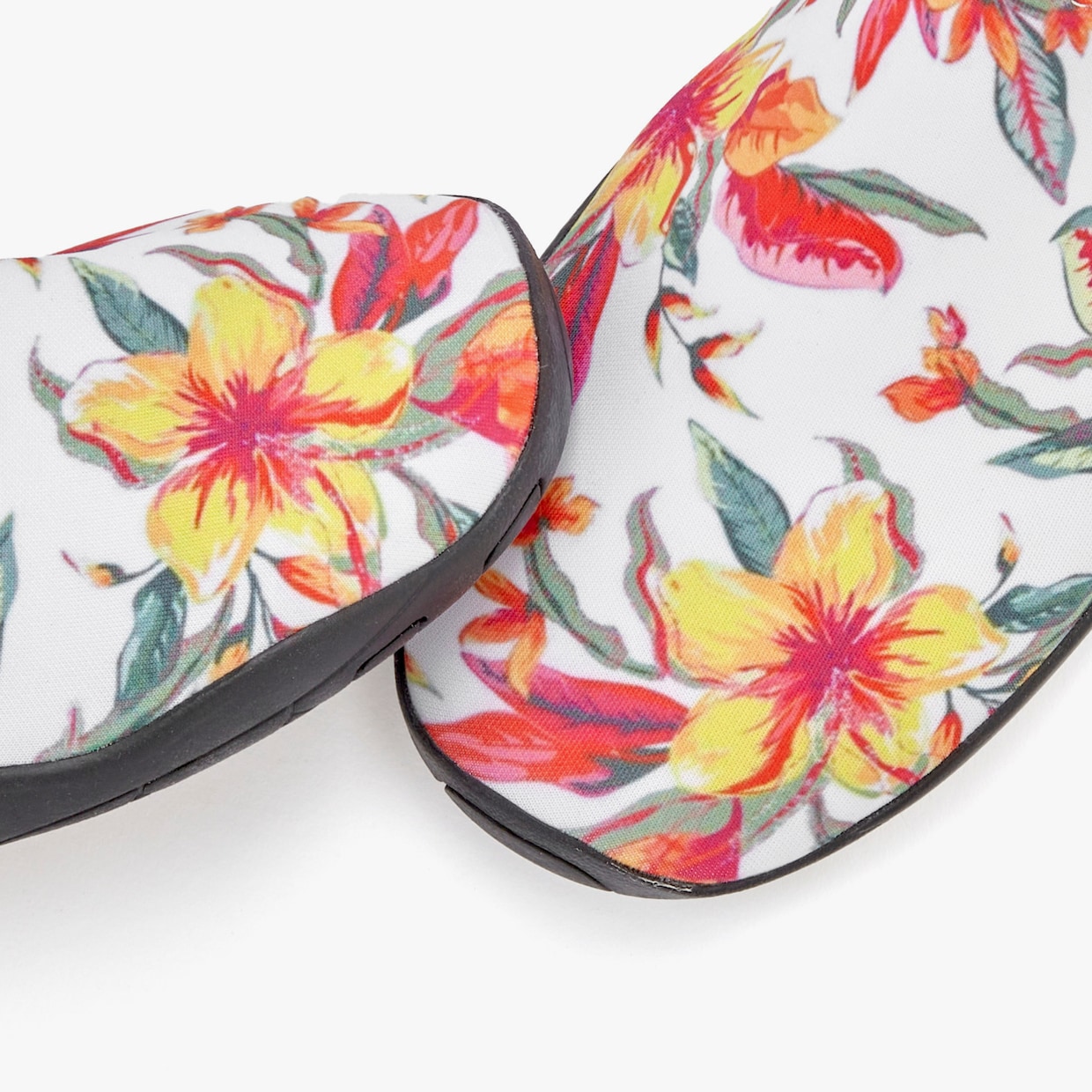 LASCANA Chaussures de bain - fleur blanche